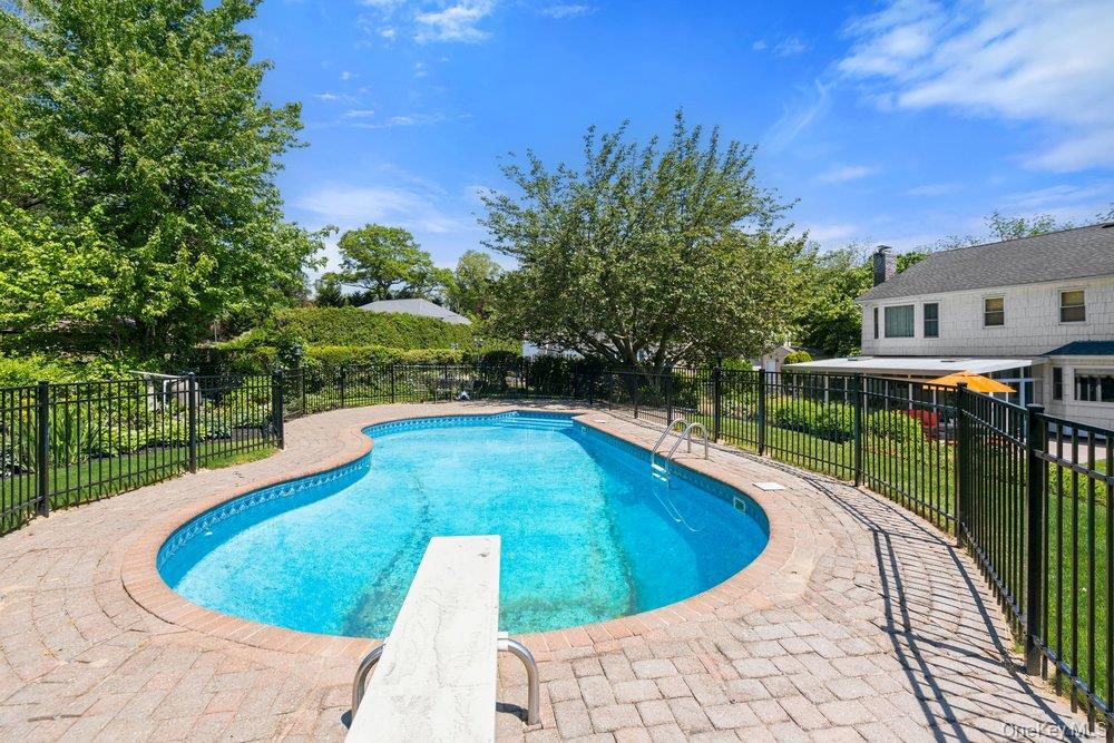 119 Plainview Road – For Sale photo 47
