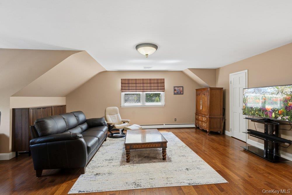 119 Plainview Road – For Sale photo 37