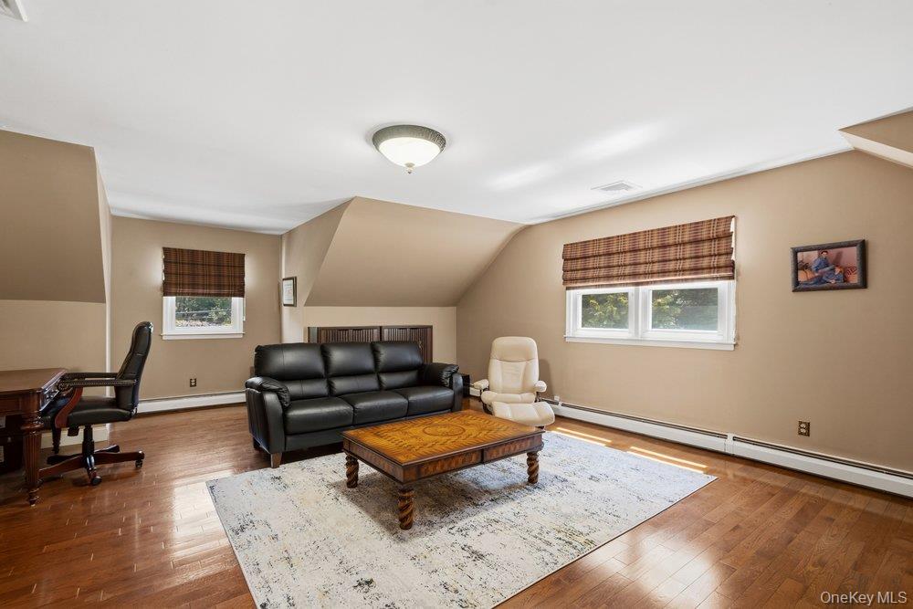 119 Plainview Road – For Sale photo 42