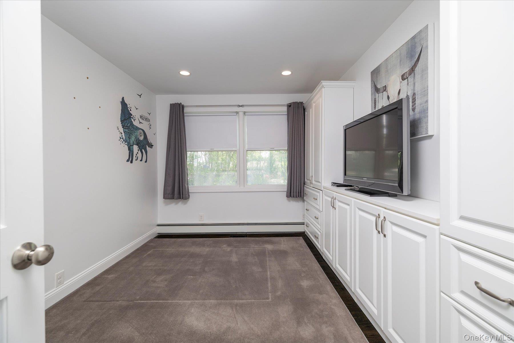 400 Roosevelt Avenue – For Sale photo 34