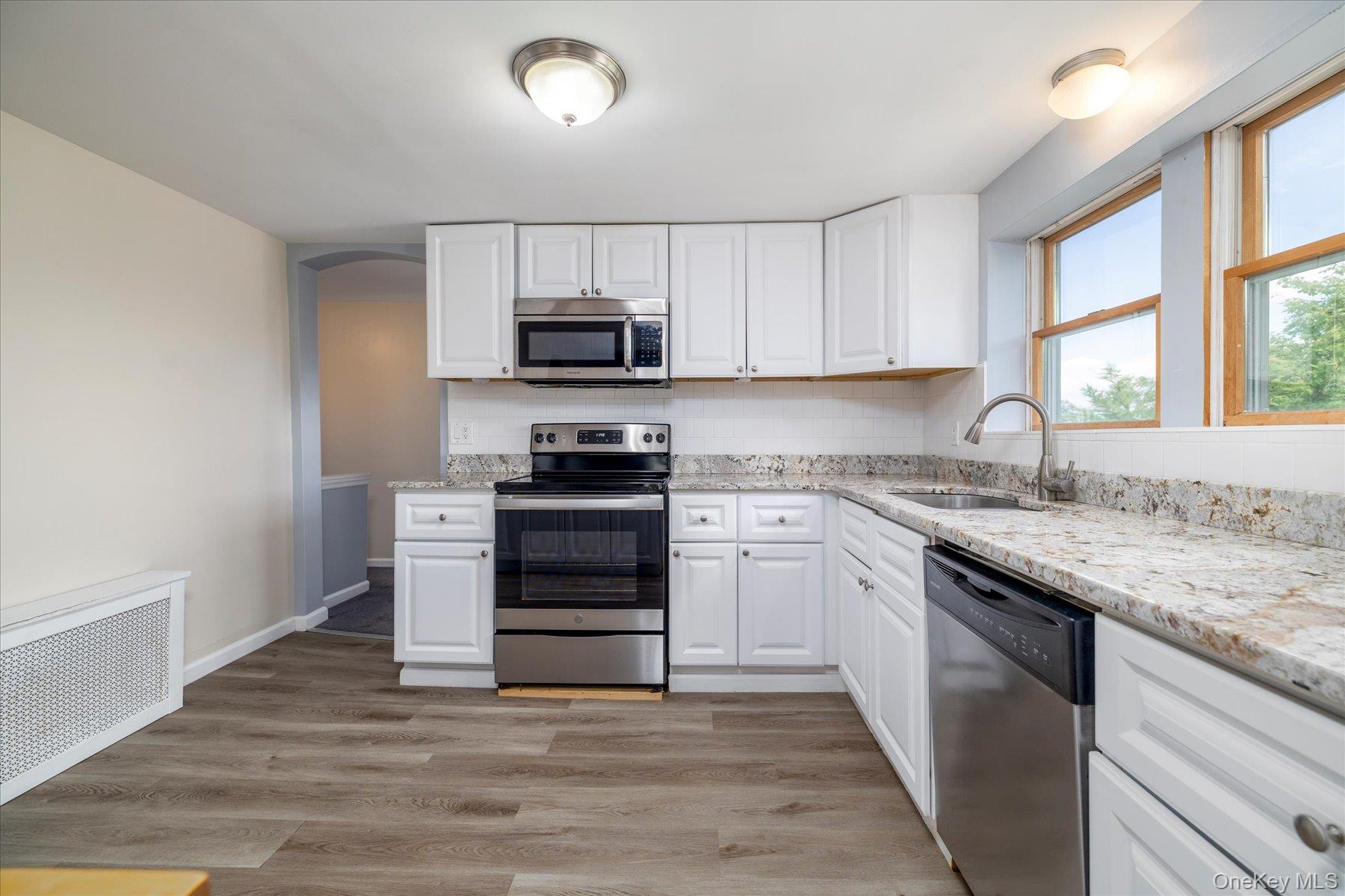 400 Roosevelt Avenue – For Sale photo 43