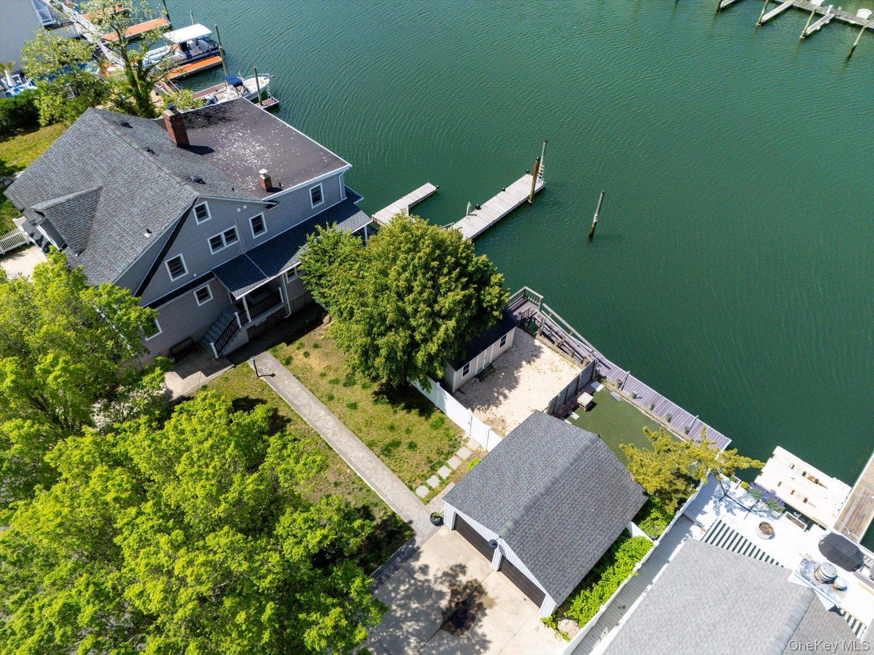 400 Roosevelt Avenue – For Sale photo 11