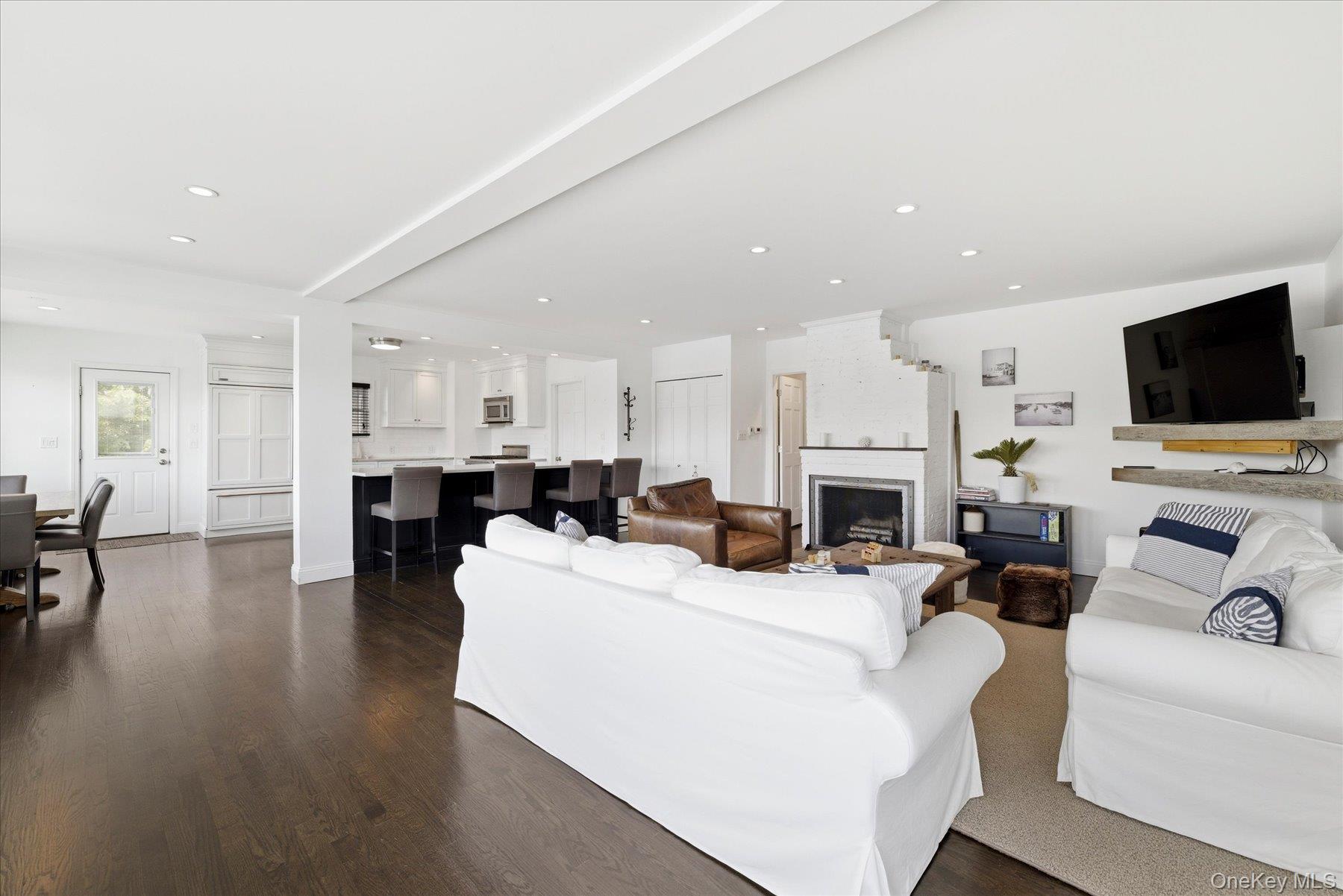 400 Roosevelt Avenue – For Sale photo 28