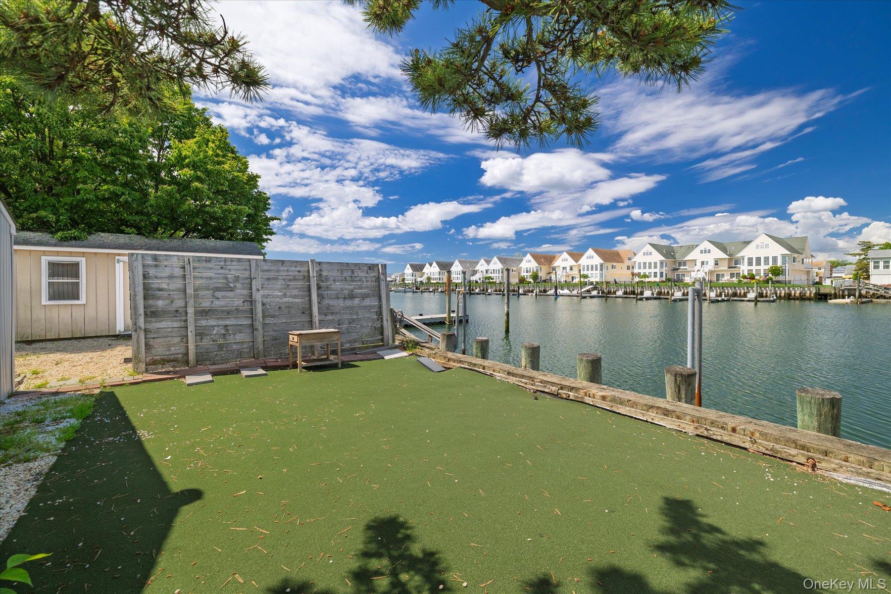 400 Roosevelt Avenue – For Sale photo 4