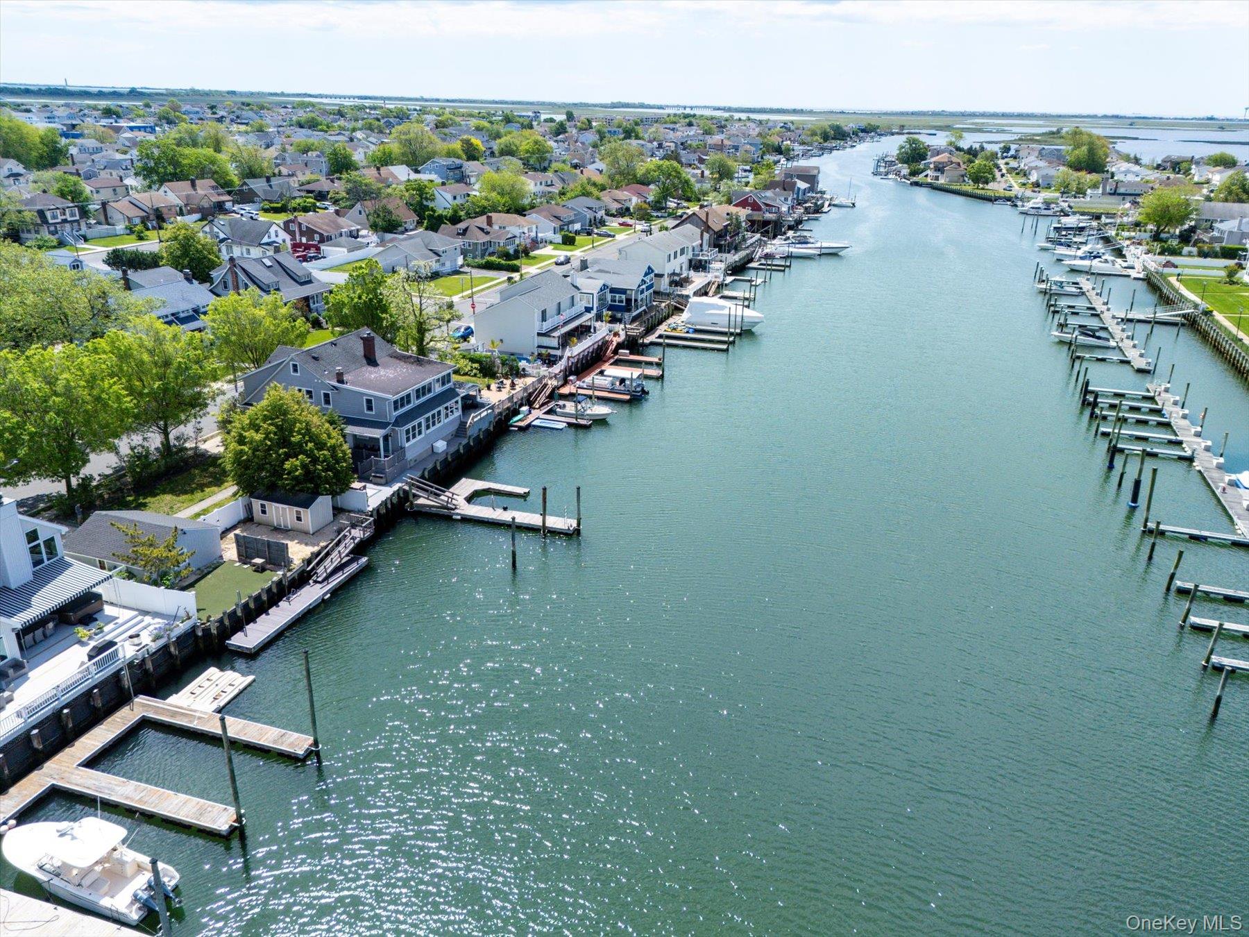 400 Roosevelt Avenue – For Sale photo 14