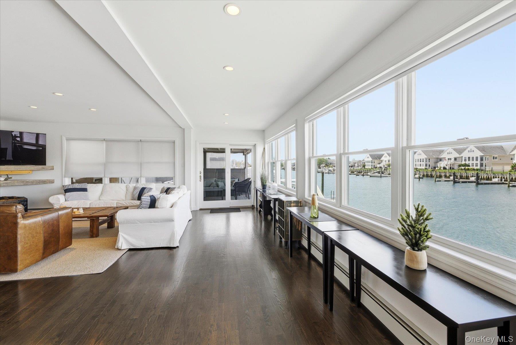 400 Roosevelt Avenue – For Sale photo 24