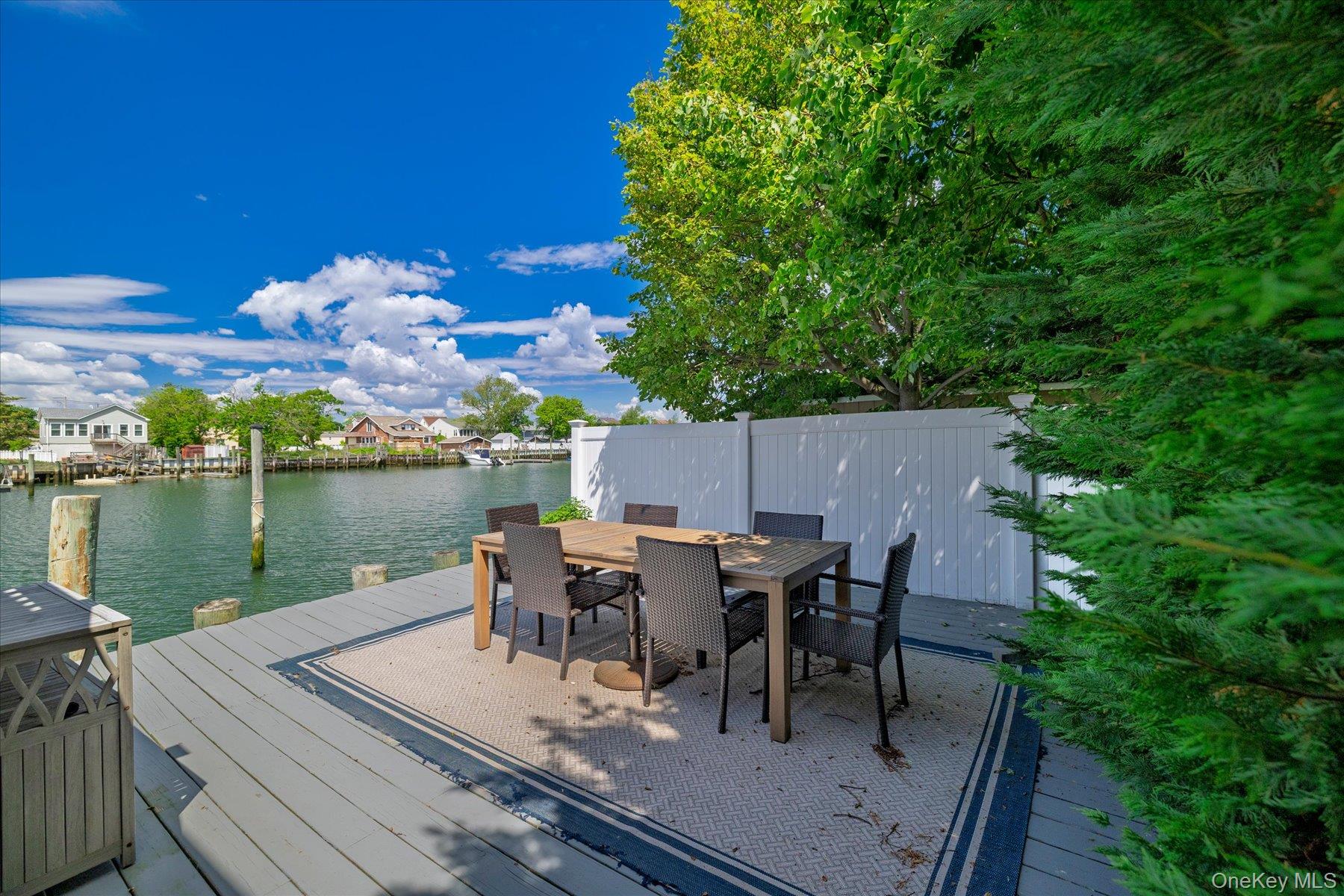 400 Roosevelt Avenue – For Sale photo 6