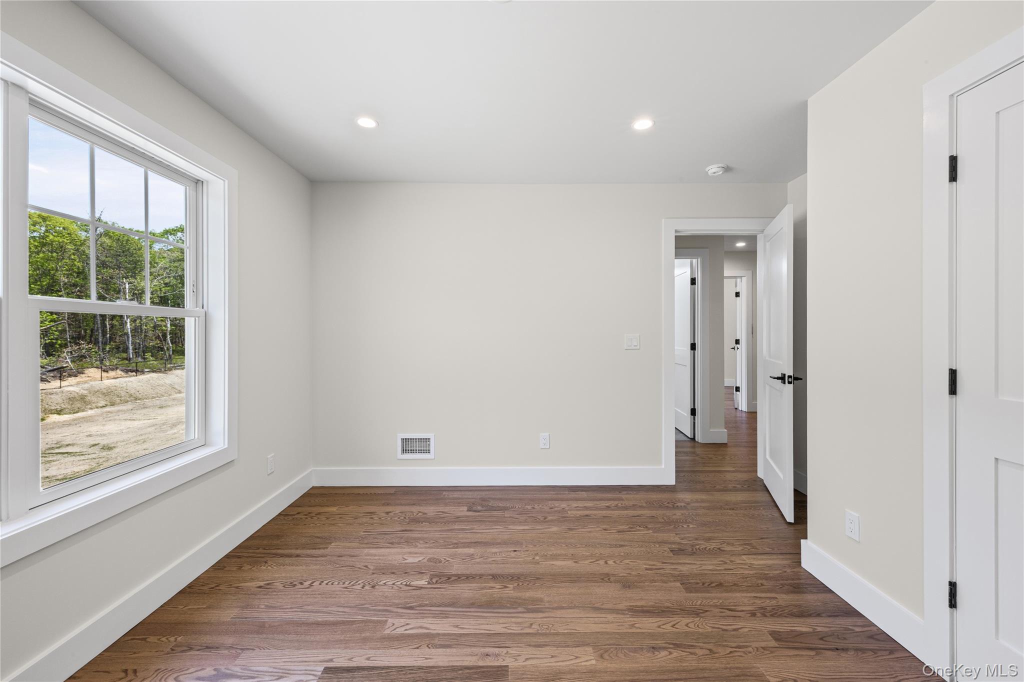 5 Jersey Avenue – For Sale photo 34