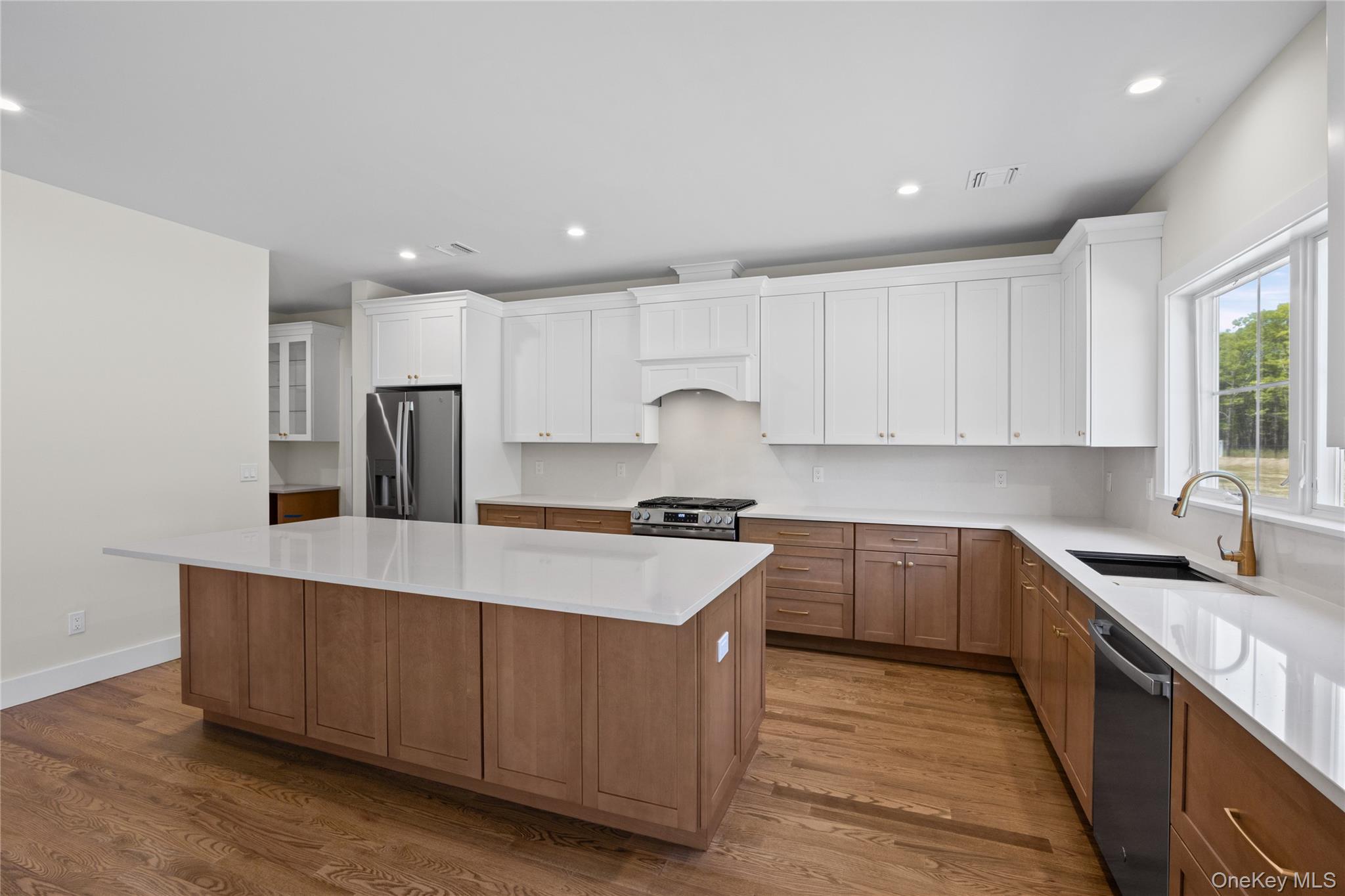 5 Jersey Avenue – For Sale photo 15