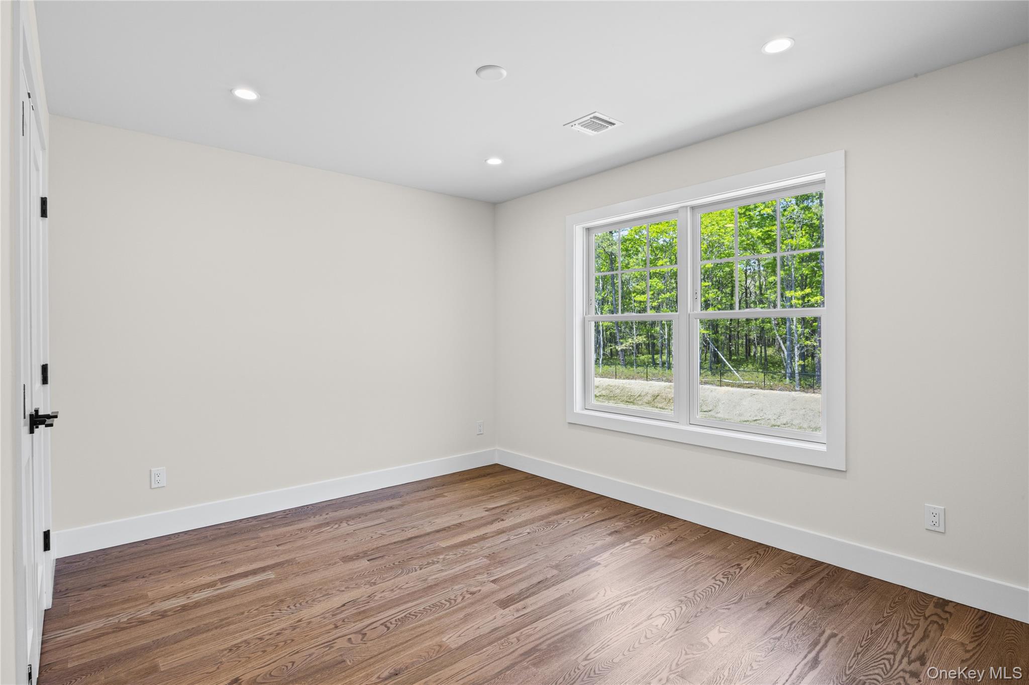 5 Jersey Avenue – For Sale photo 33
