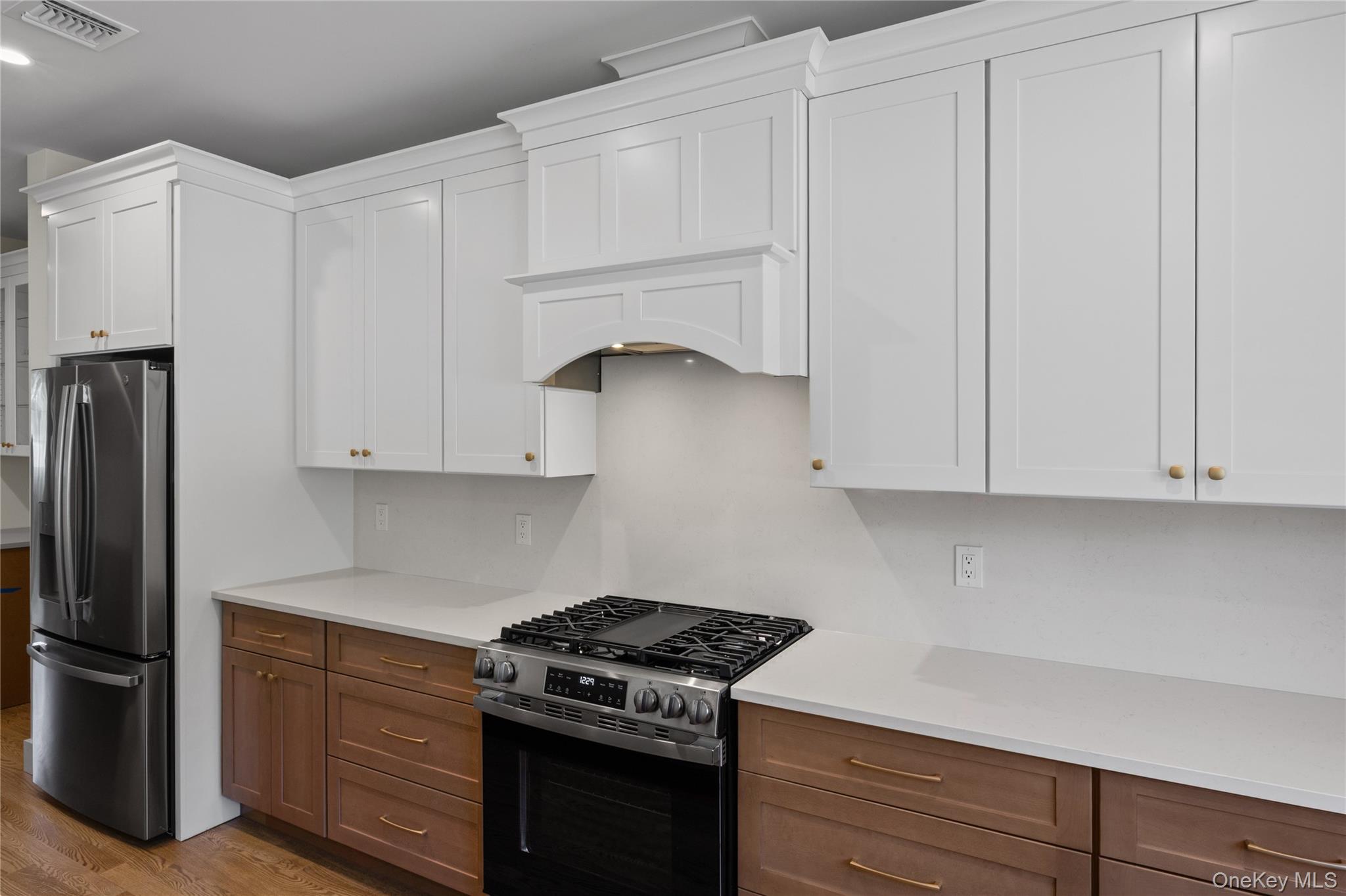 5 Jersey Avenue – For Sale photo 16
