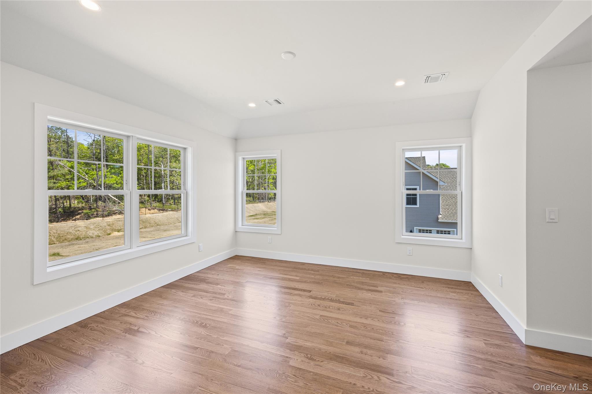5 Jersey Avenue – For Sale photo 27