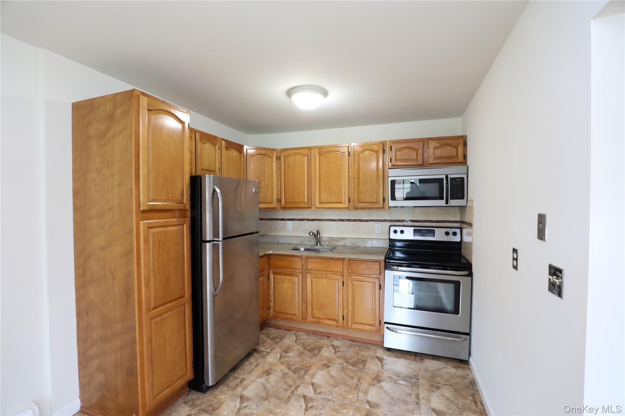 30 Lamb Avenue, Unit 5c photo 3