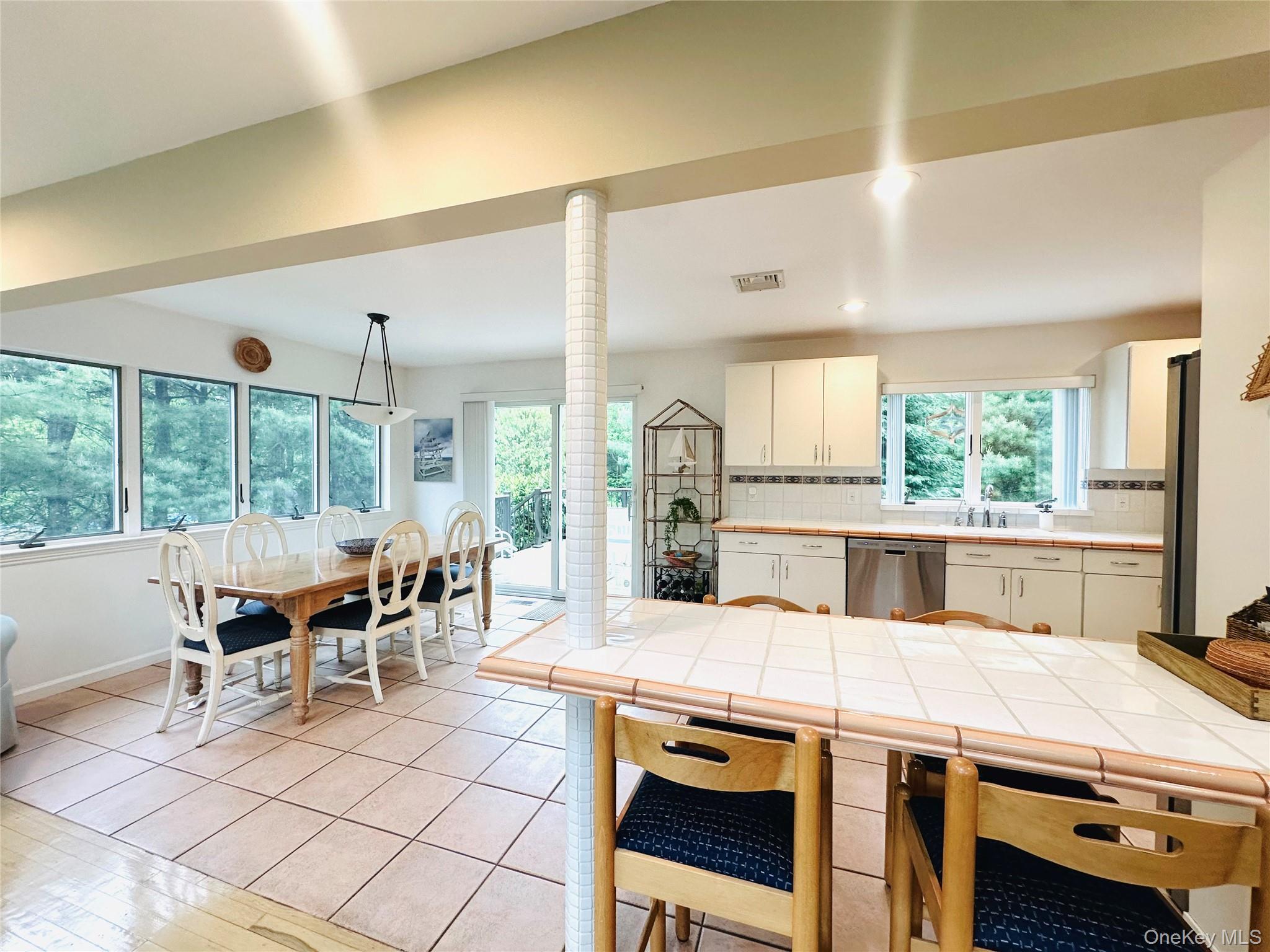 40 Hilltop Road – For Rent photo 3