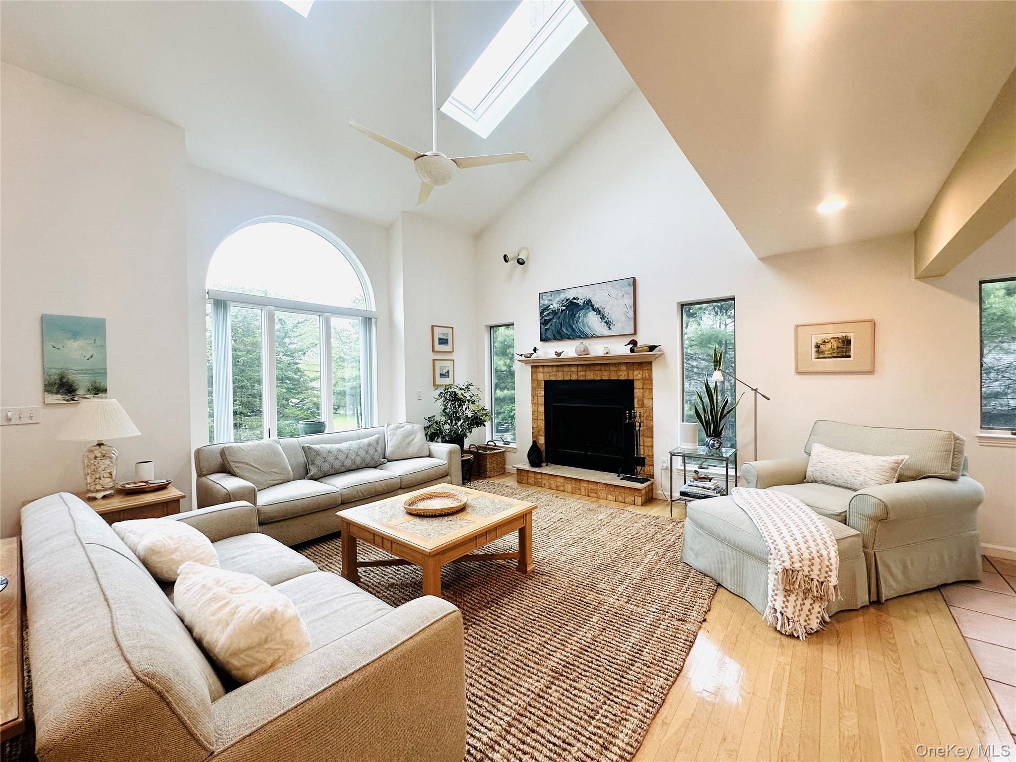 40 Hilltop Road – For Rent