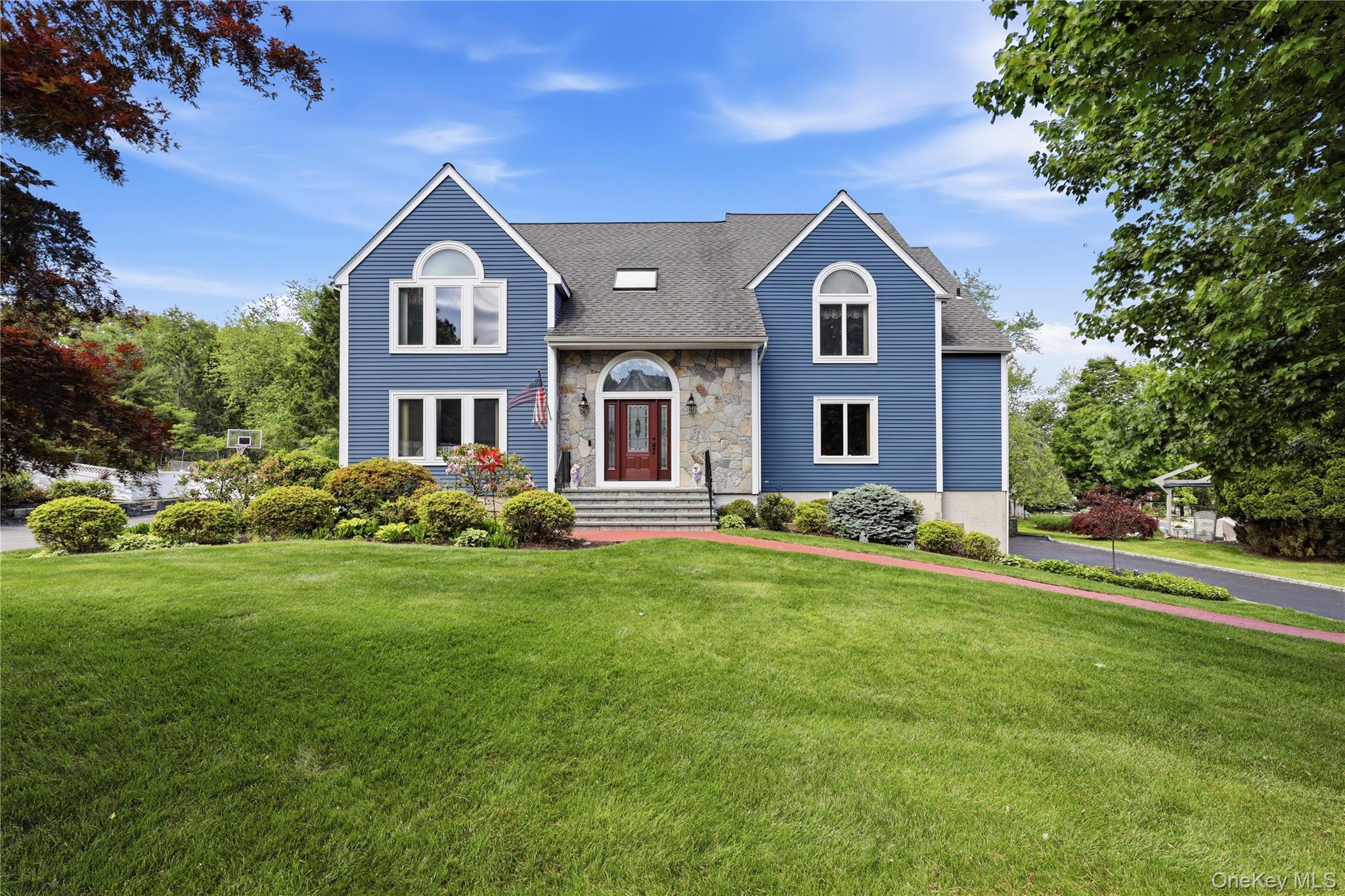 3093 Ferncrest Drive – For Sale