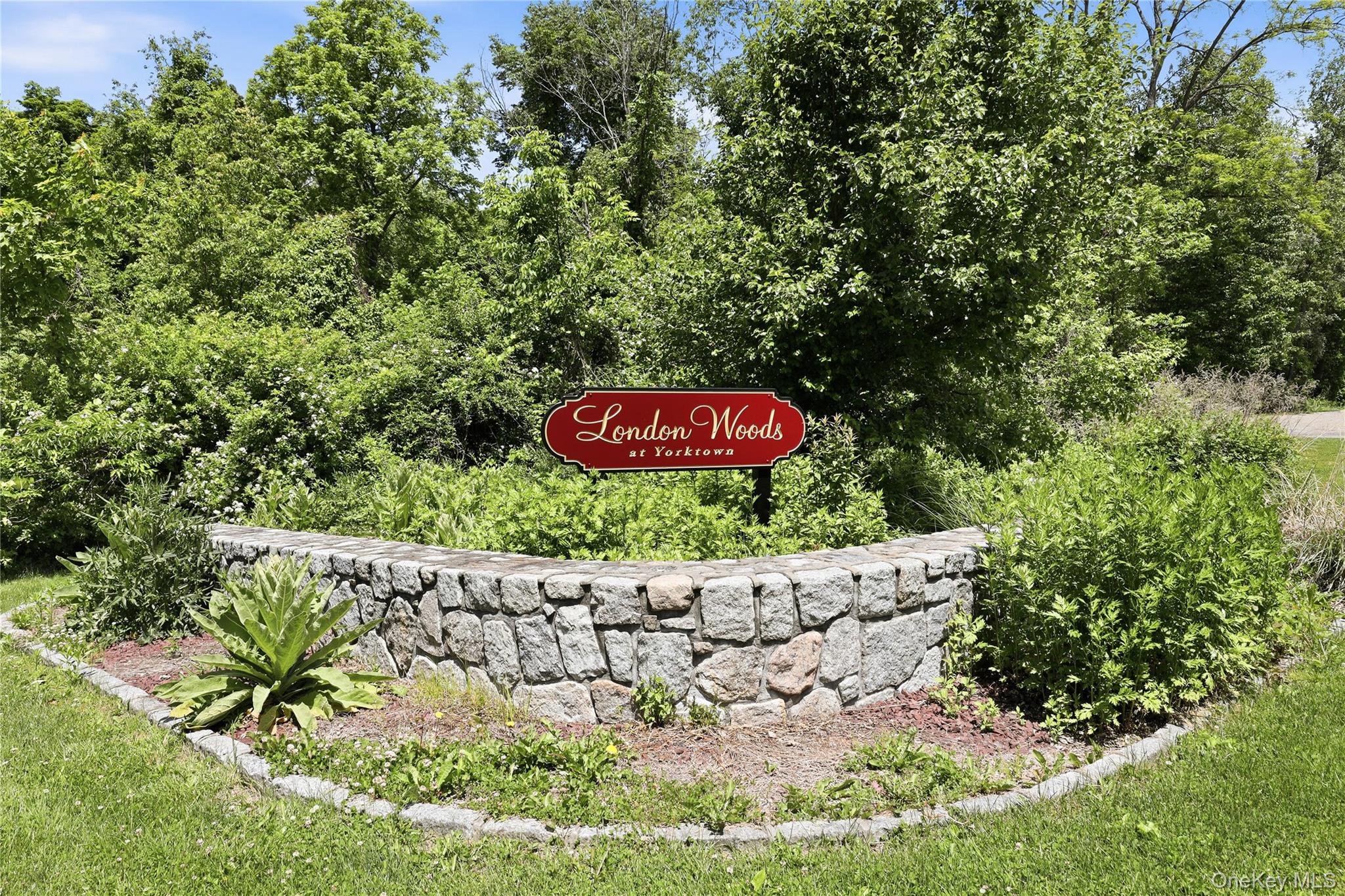 3093 Ferncrest Drive – For Sale photo 2