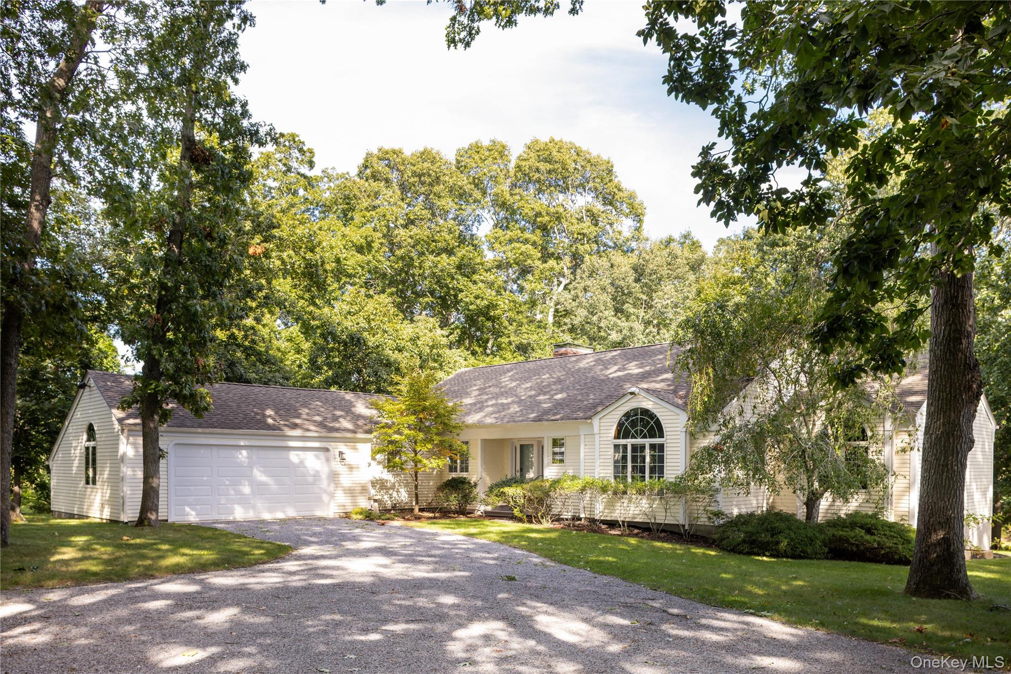 8579 New Suffolk Avenue – For Sale photo 3