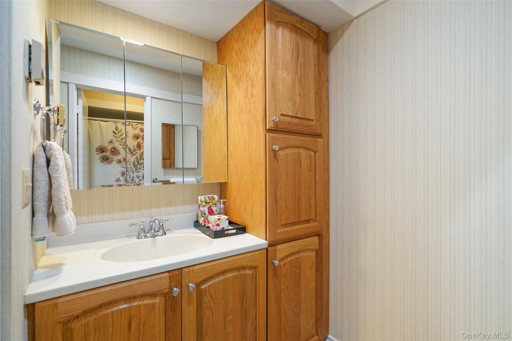 101 Heritage Hills Drive, Unit A photo 13