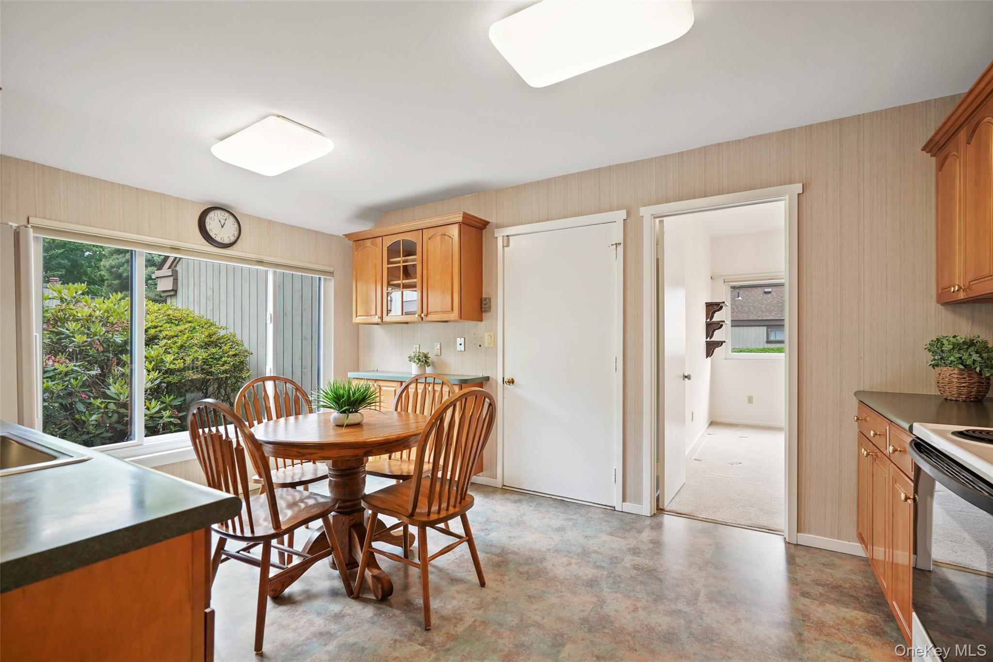 101 Heritage Hills Drive, Unit A photo 3