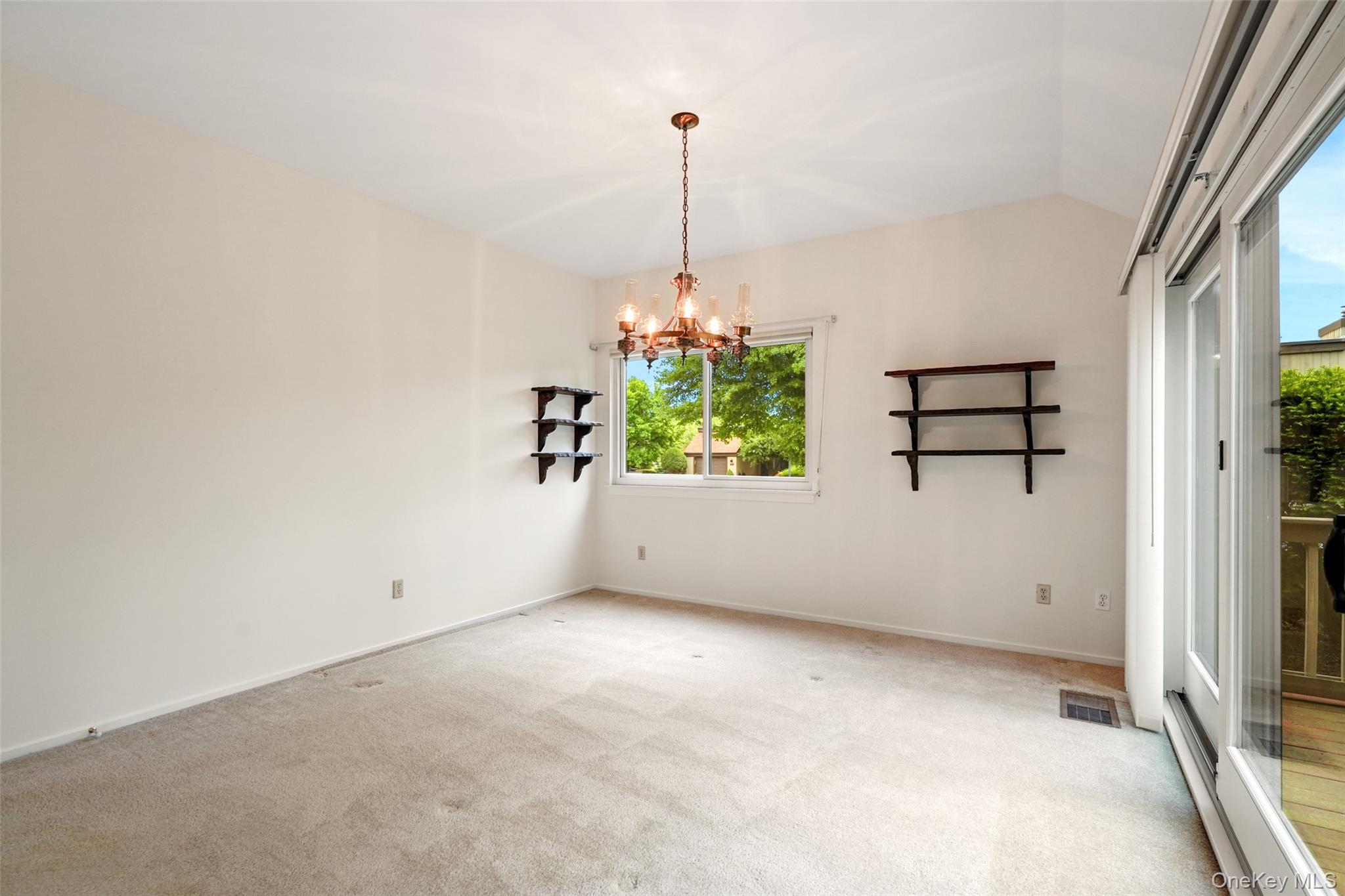 101 Heritage Hills Drive, Unit A photo 8