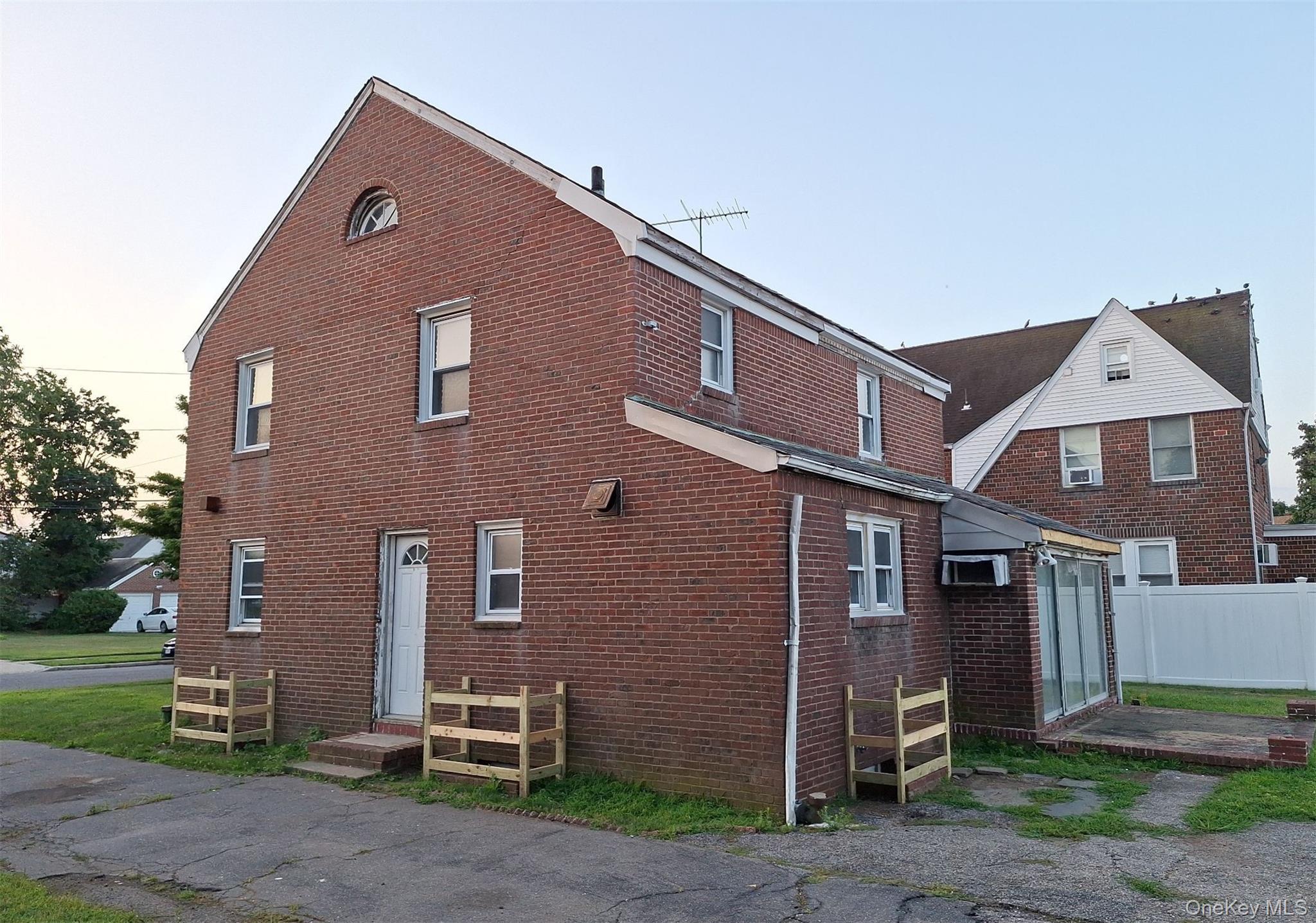 79 Elmwood Avenue – For Sale photo 15