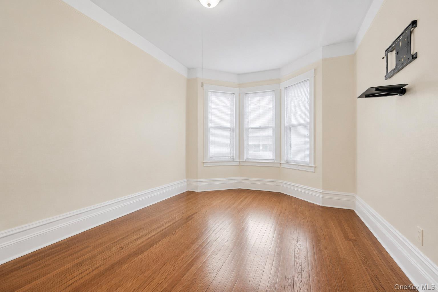 123 Oliver Avenue – For Sale photo 12