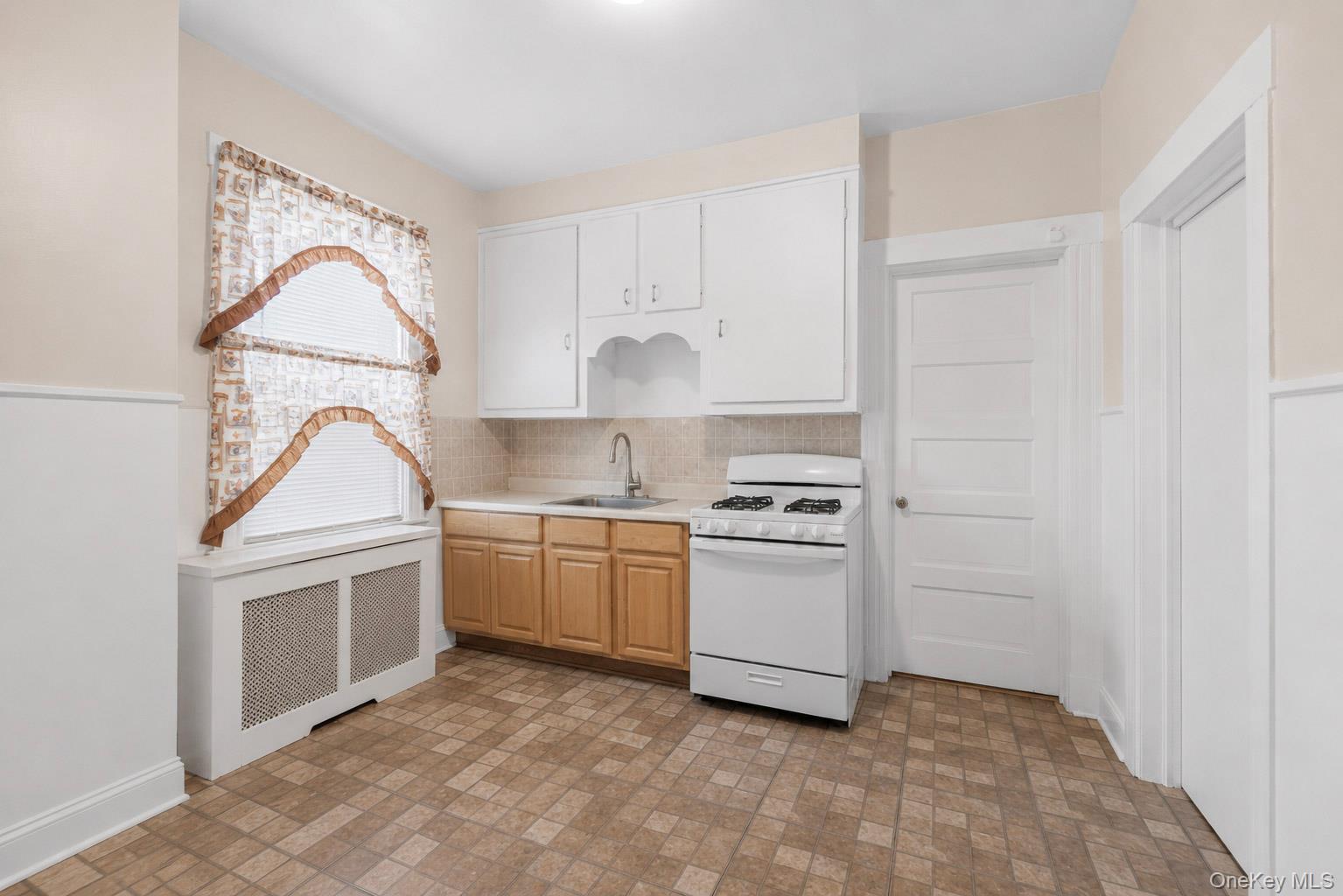 123 Oliver Avenue – For Sale photo 10