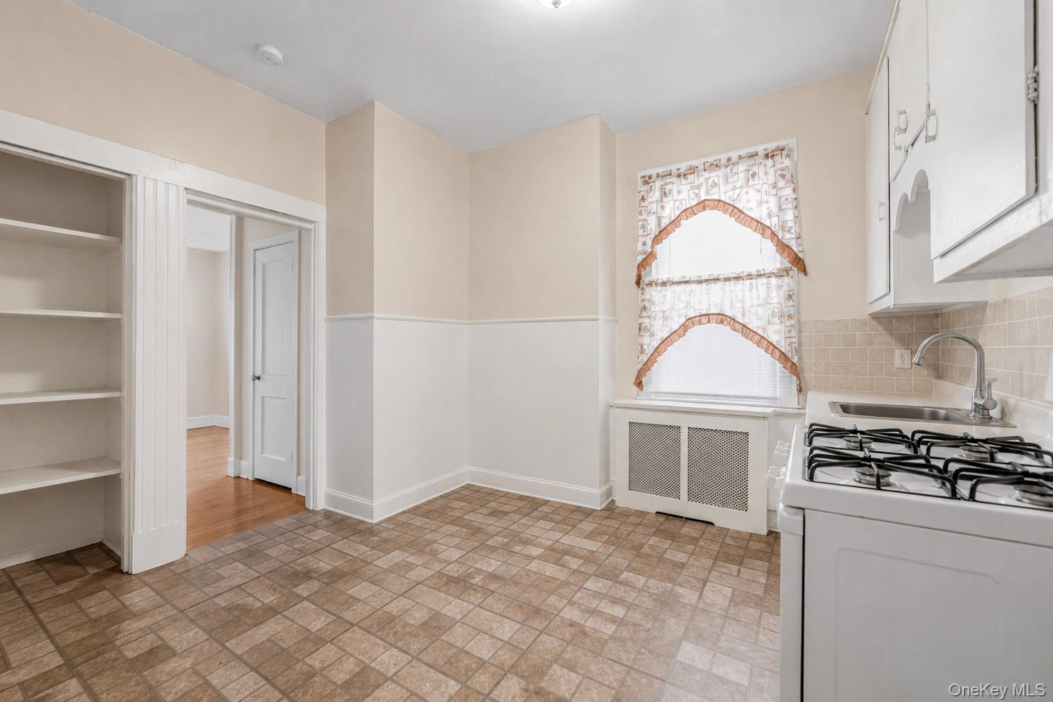 123 Oliver Avenue – For Sale photo 9