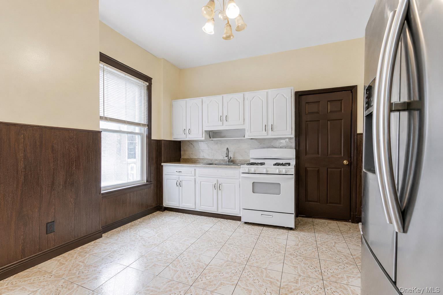 123 Oliver Avenue – For Sale photo 19