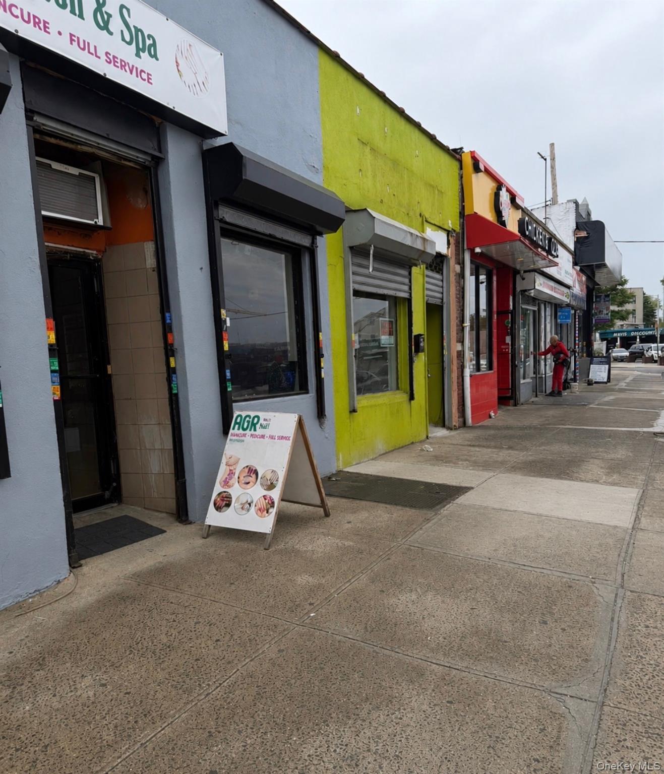 212 W 1st Street – For Rent photo 2