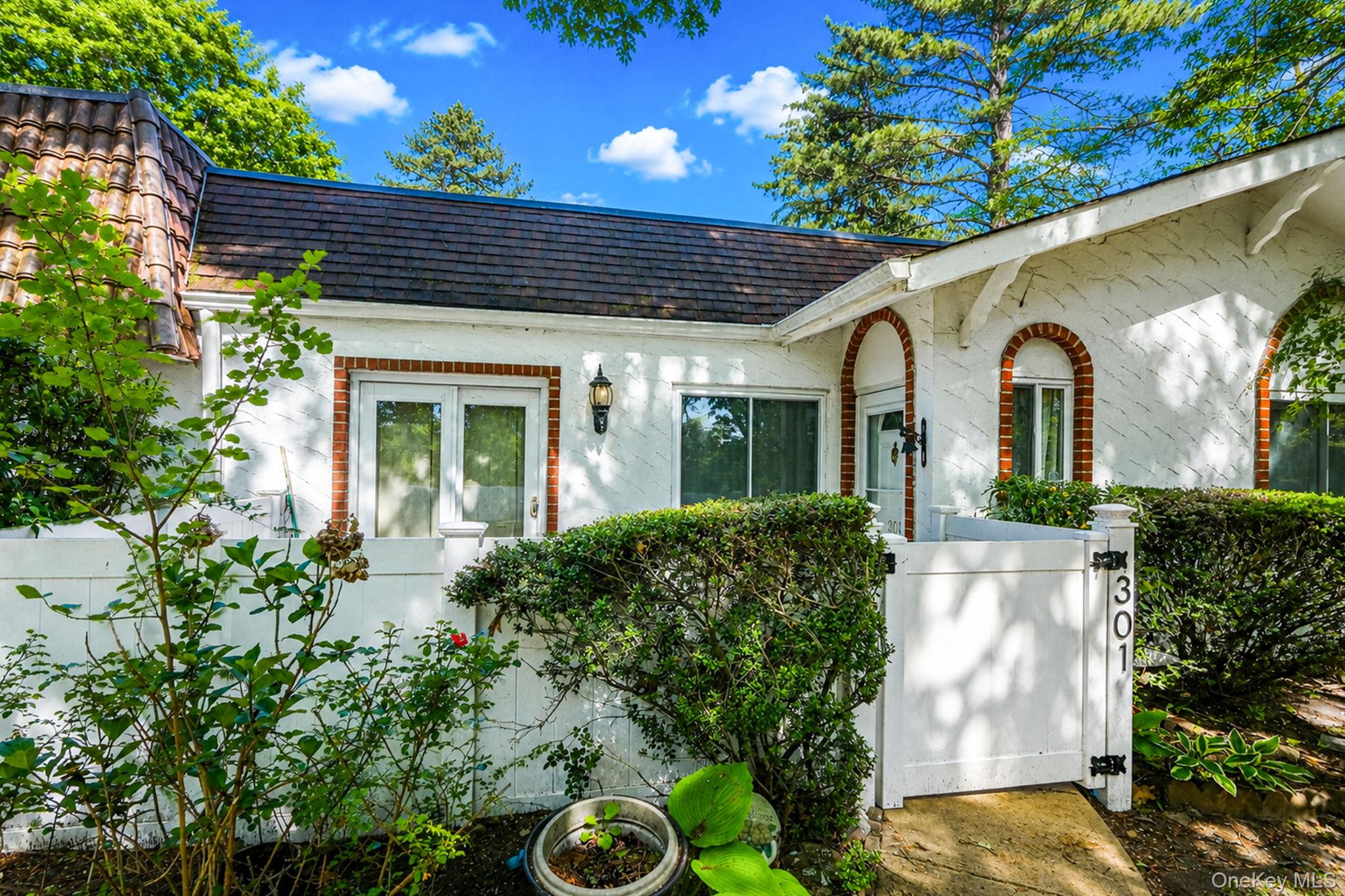 301 Birchwood Road – For Sale photo 4