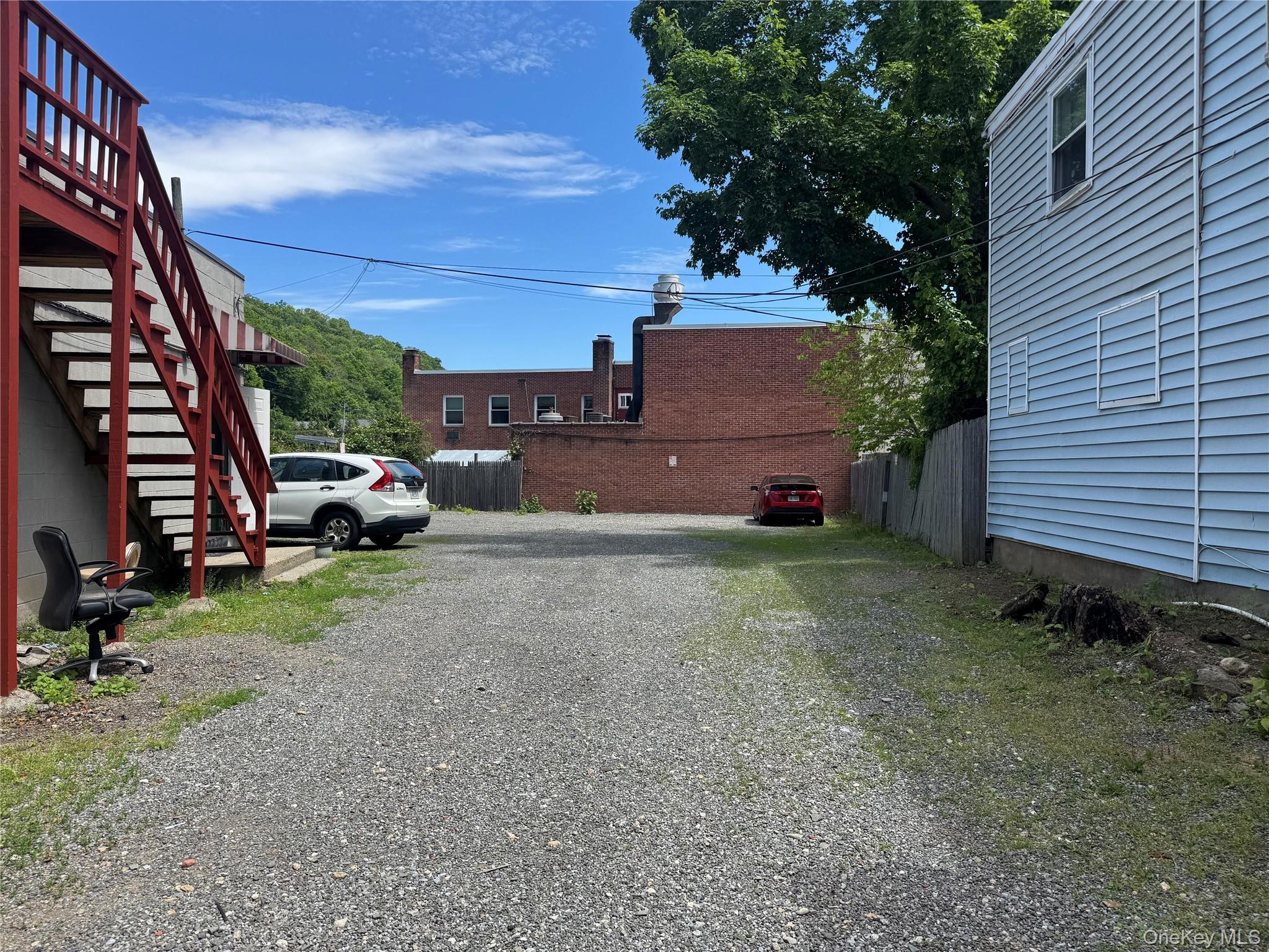 21 King Street – For Sale photo 3