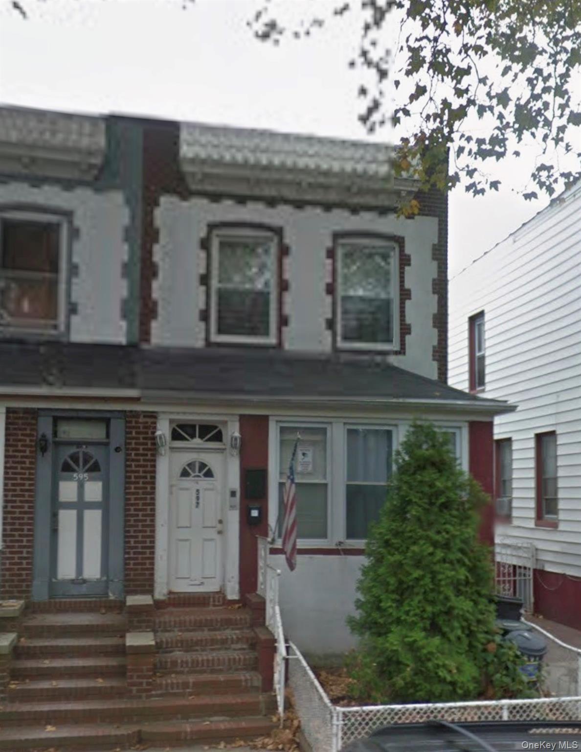 597 E 4th Street, Unit 2