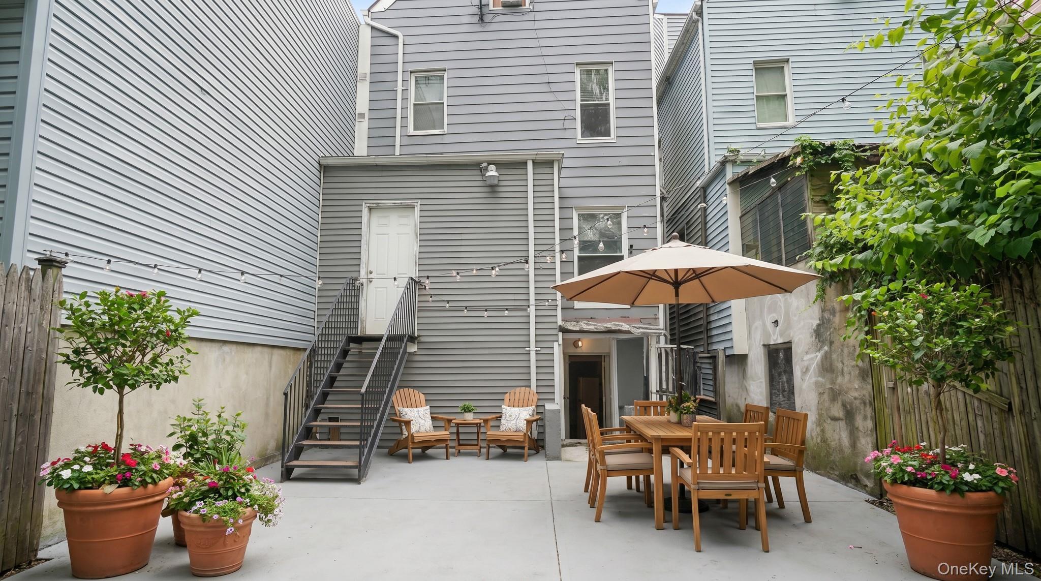 2657 Briggs Avenue – For Sale photo 2
