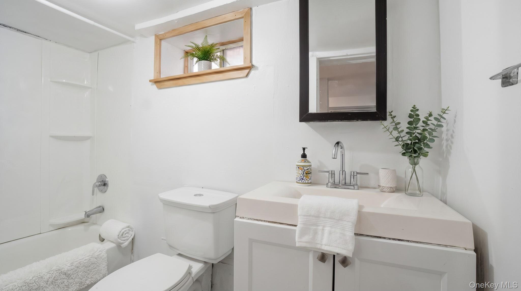 2657 Briggs Avenue – For Sale photo 17