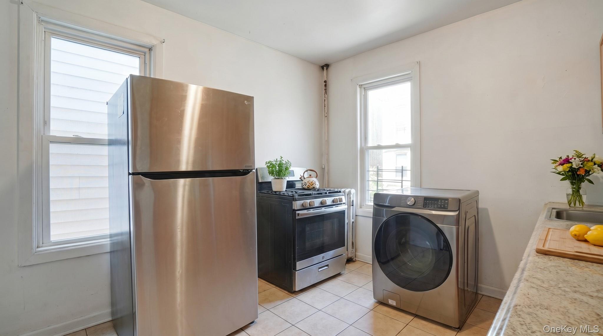 2657 Briggs Avenue – For Sale photo 10