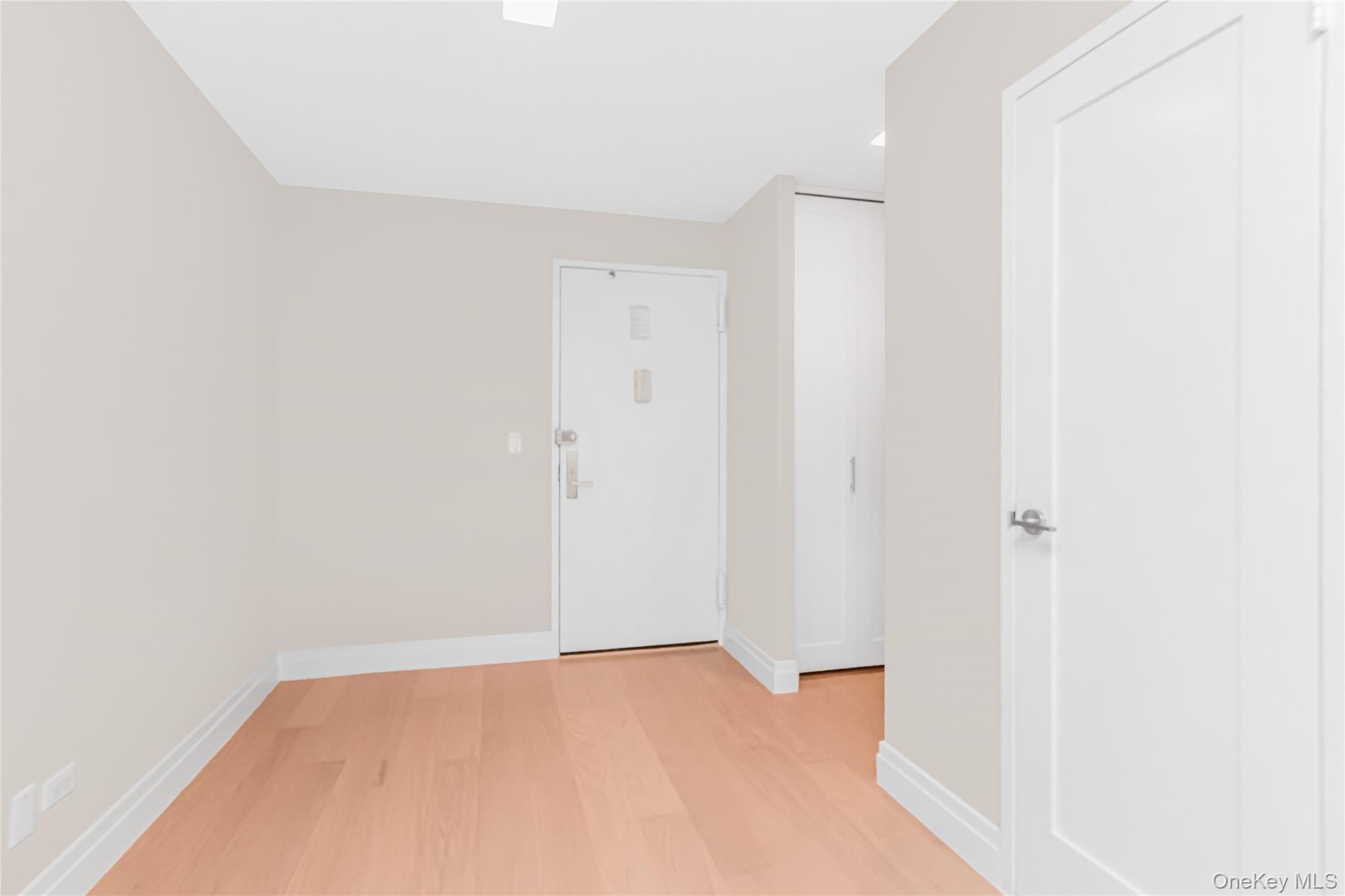 3333 Henry Hudson Parkway, Unit 18C photo 5