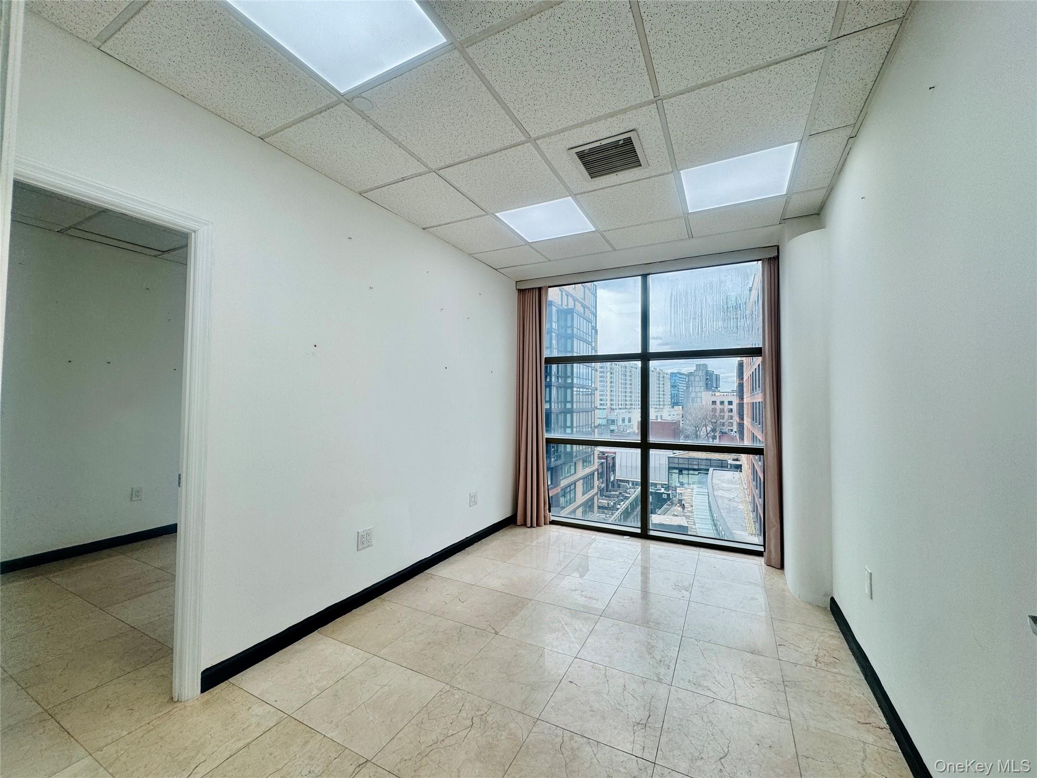 39-07 Prince Street, Unit 6F photo 2