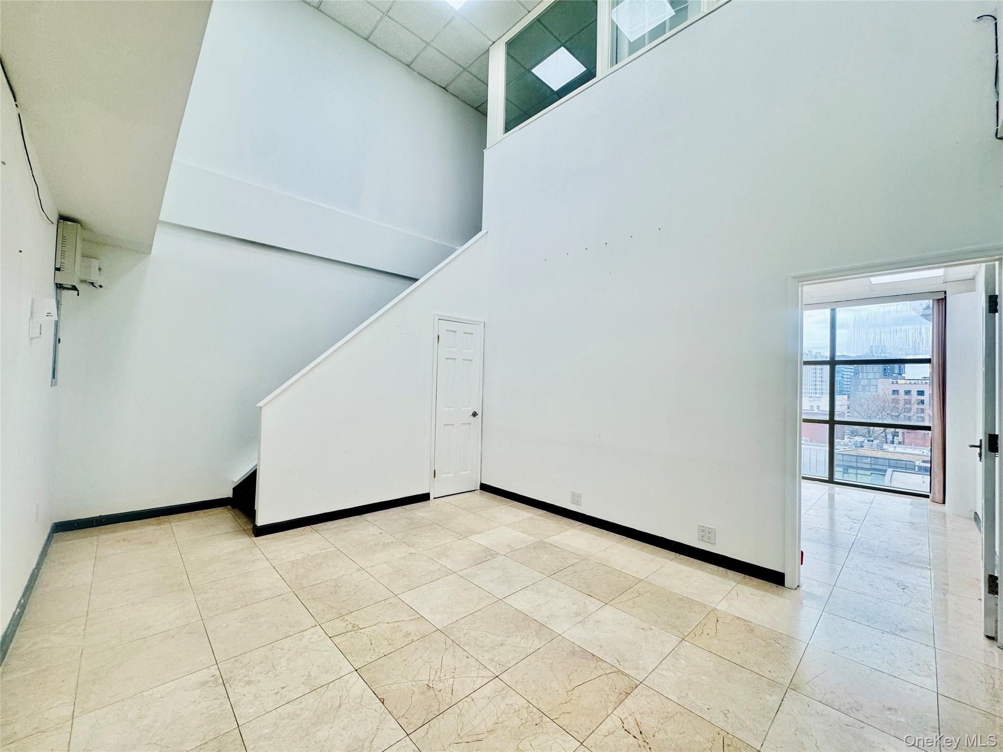 39-07 Prince Street, Unit 6F photo 4