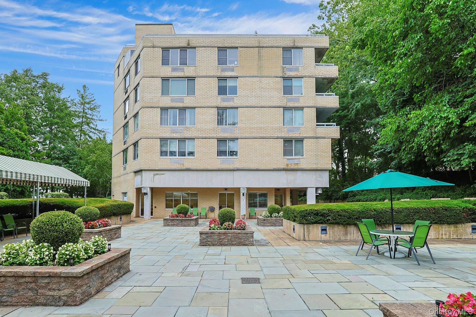 1270 North Avenue, Unit 1h photo 20