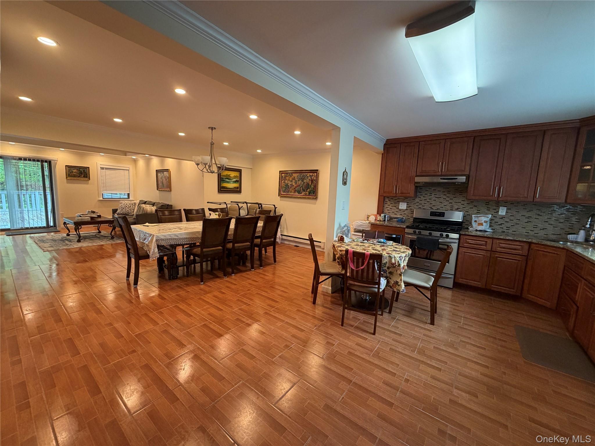 8 Peter Way – For Sale photo 8