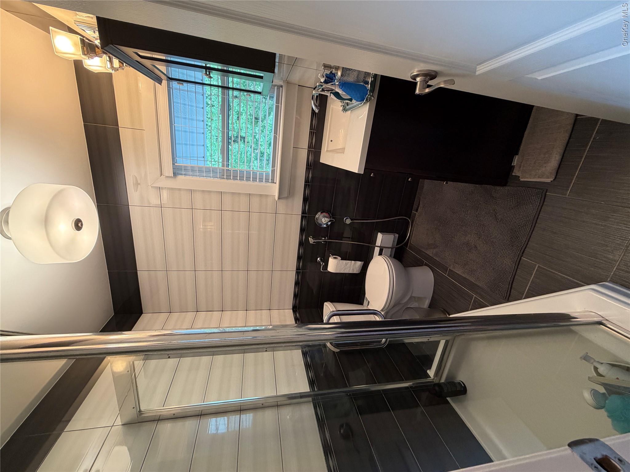 8 Peter Way – For Sale photo 13