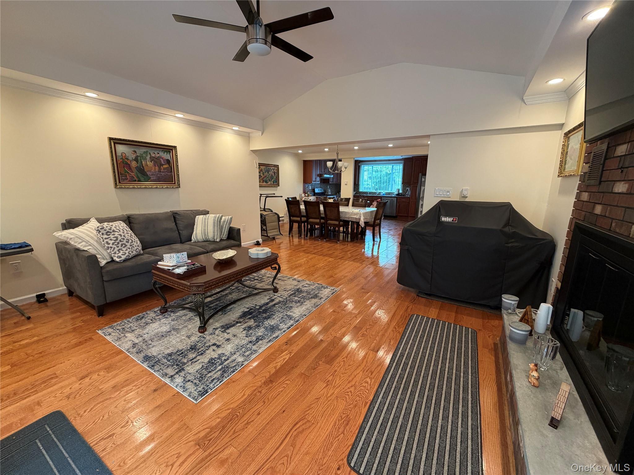 8 Peter Way – For Sale photo 6