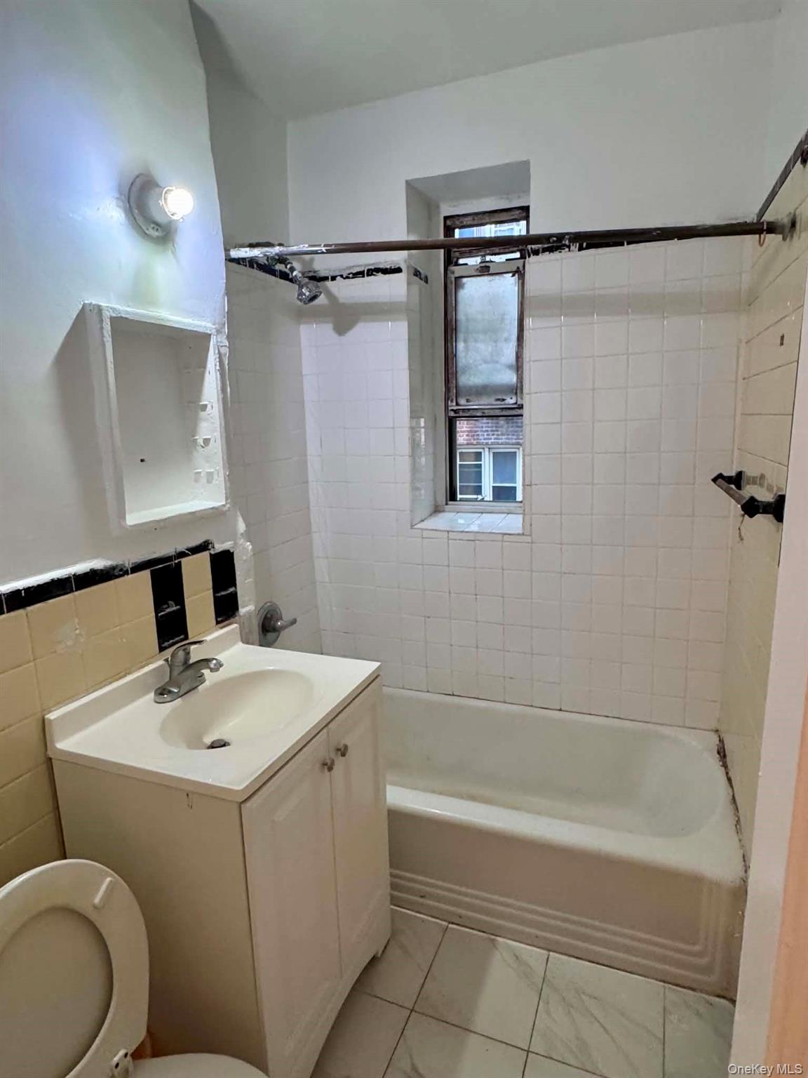 143-07 Sanford Avenue, Unit 3J photo 5