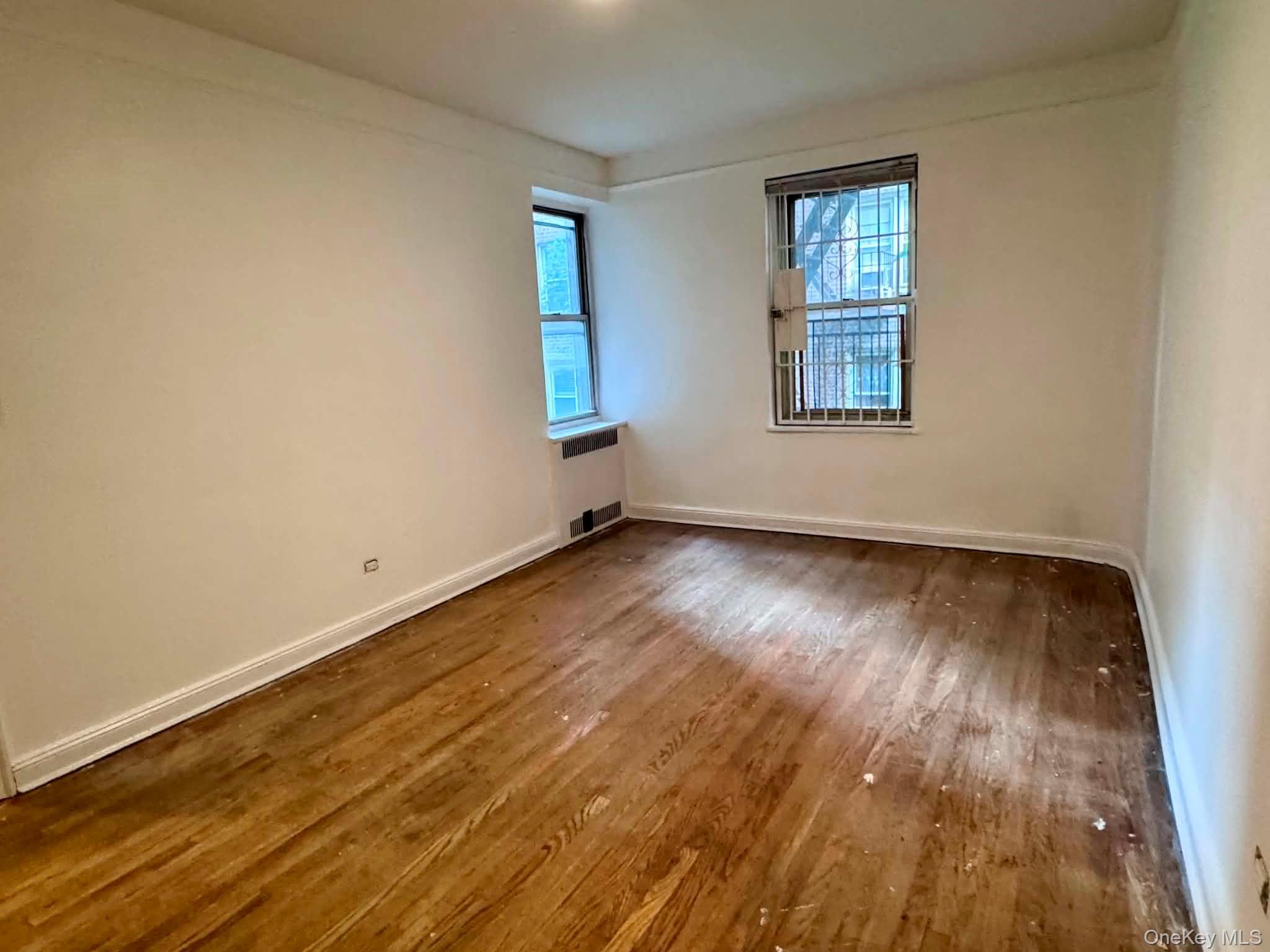 143-07 Sanford Avenue, Unit 3J photo 4