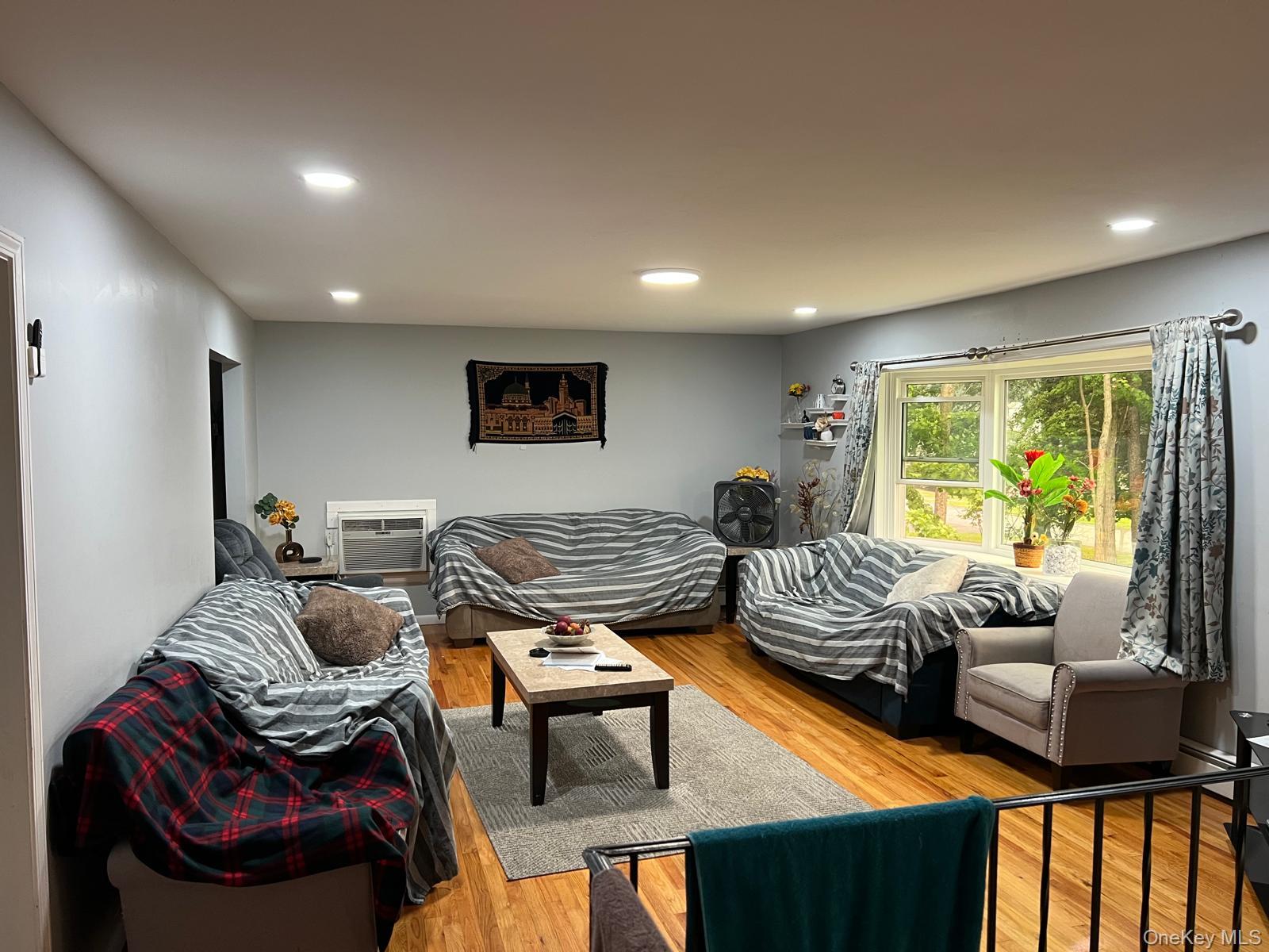 158 Sycamore Drive – For Sale photo 2