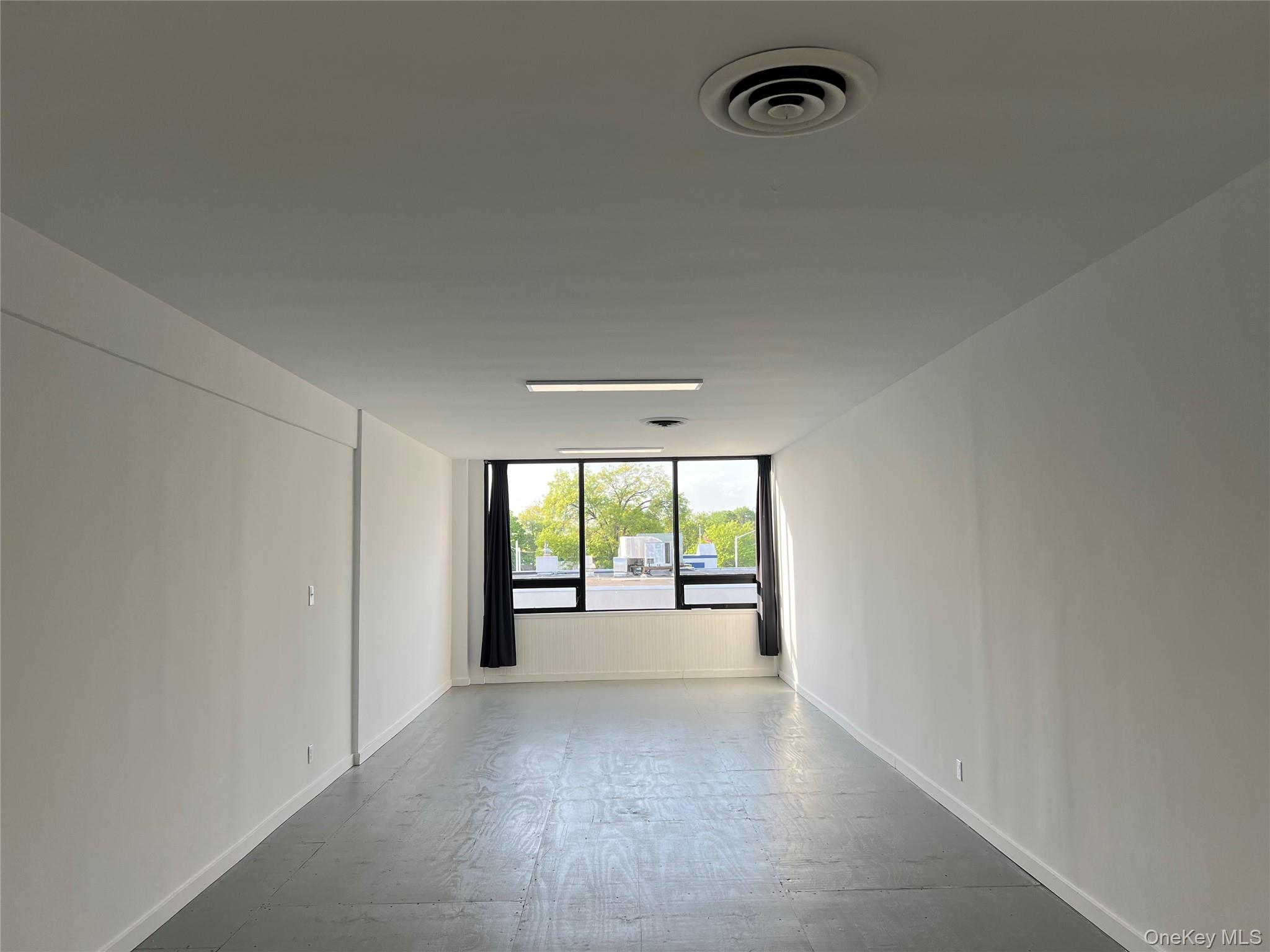 938 Port Washington Boulevard, Unit 4 photo 5