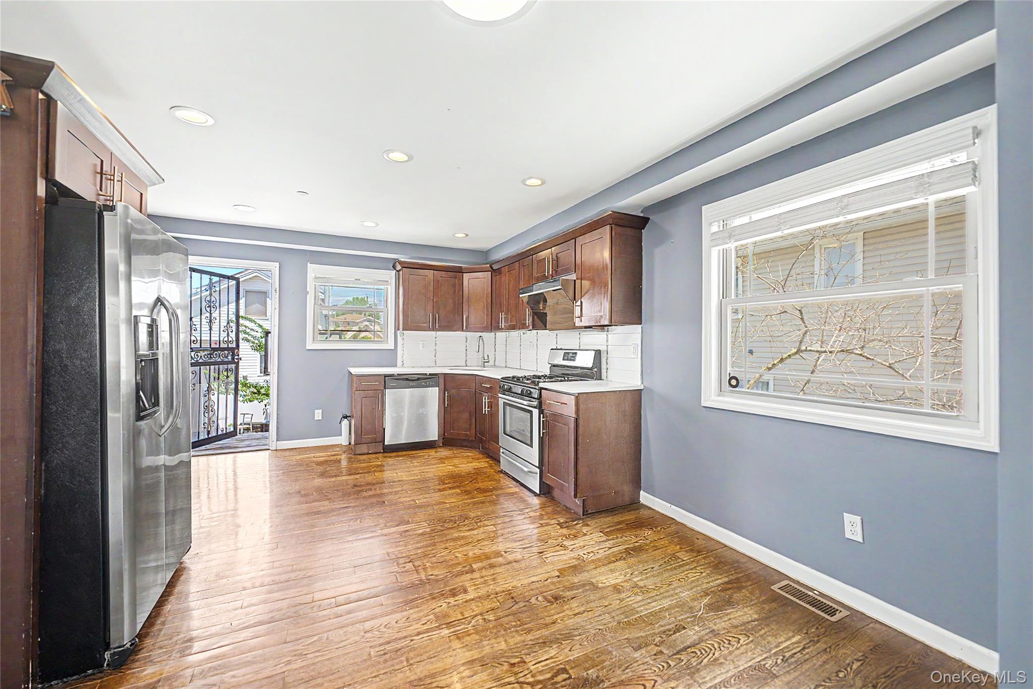 10205 Davenport Court – For Sale photo 4
