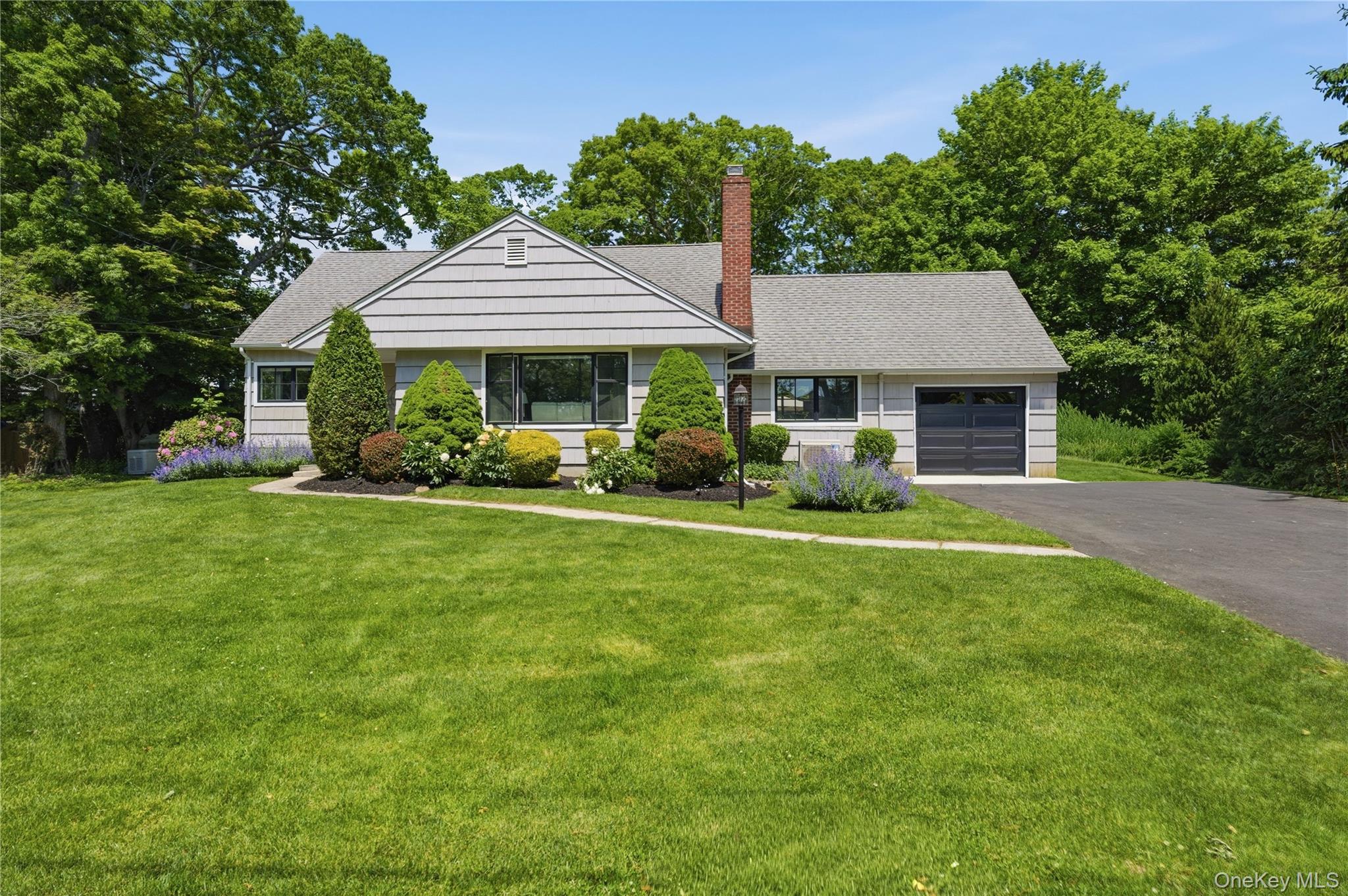 12 Wayne Court – For Rent
